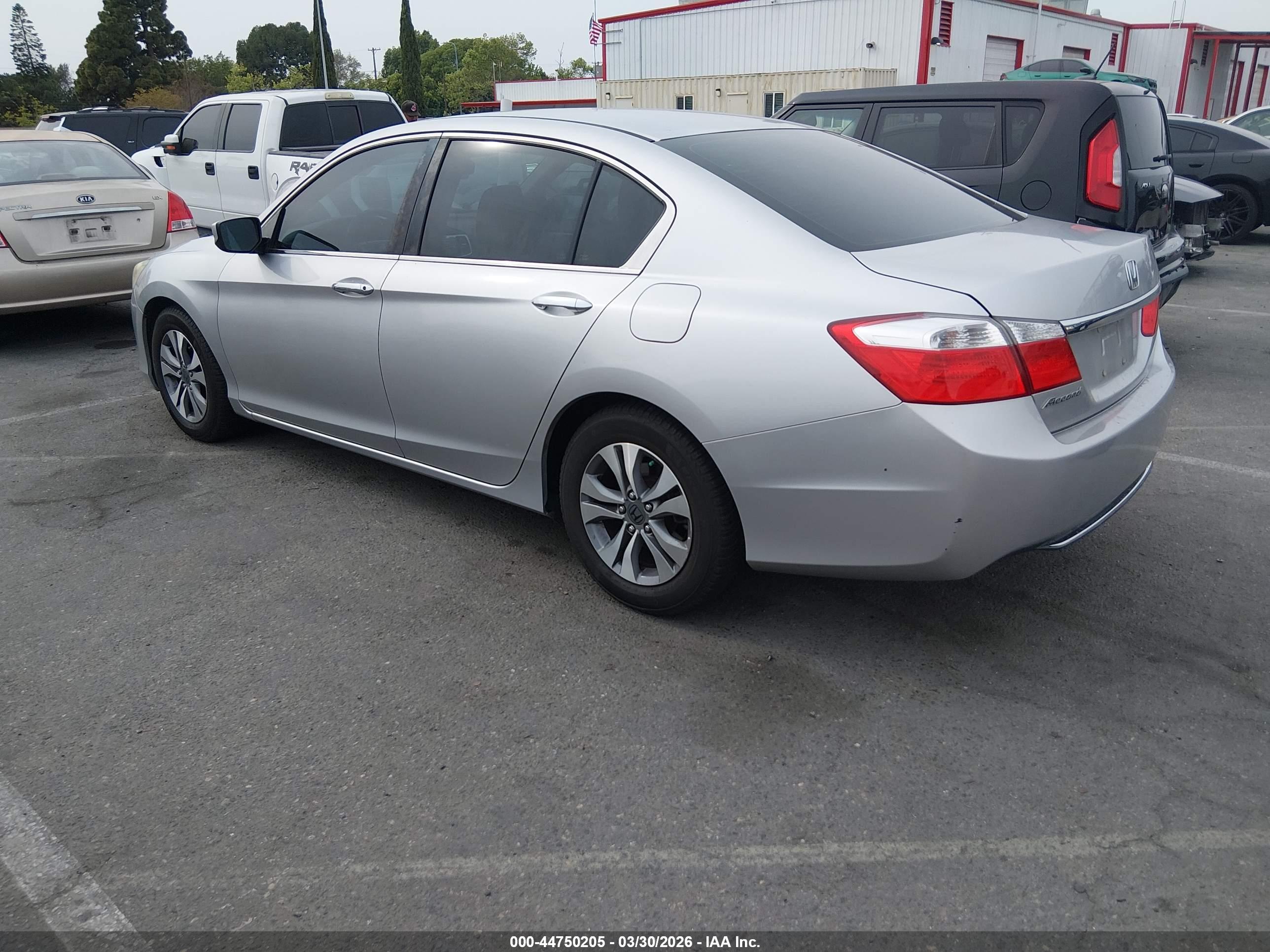 HONDA ACCORD image 3