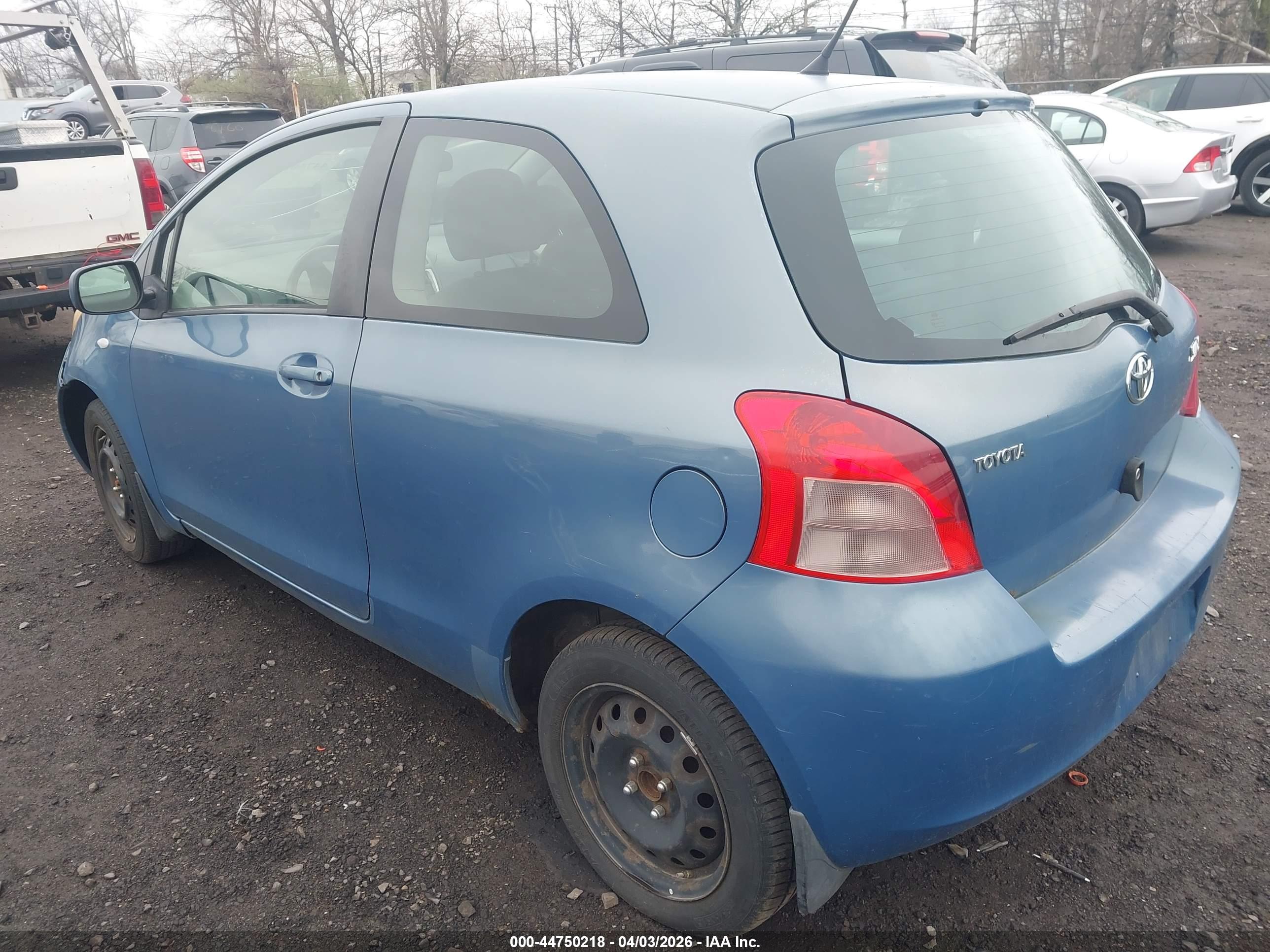 TOYOTA YARIS image 3