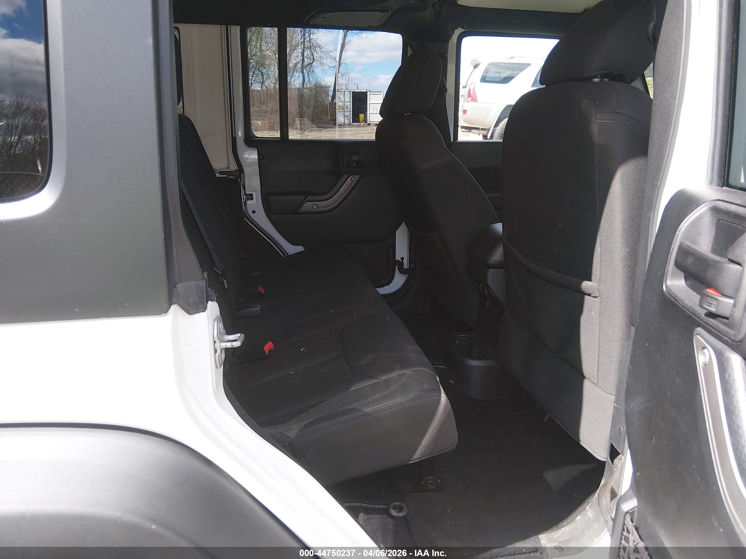 JEEP WRANGLER image 8