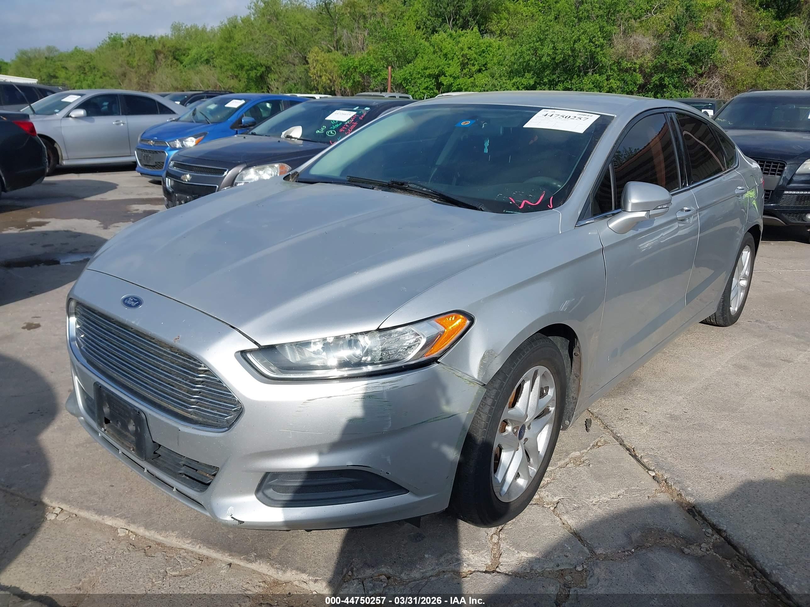 FORD FUSION image 2