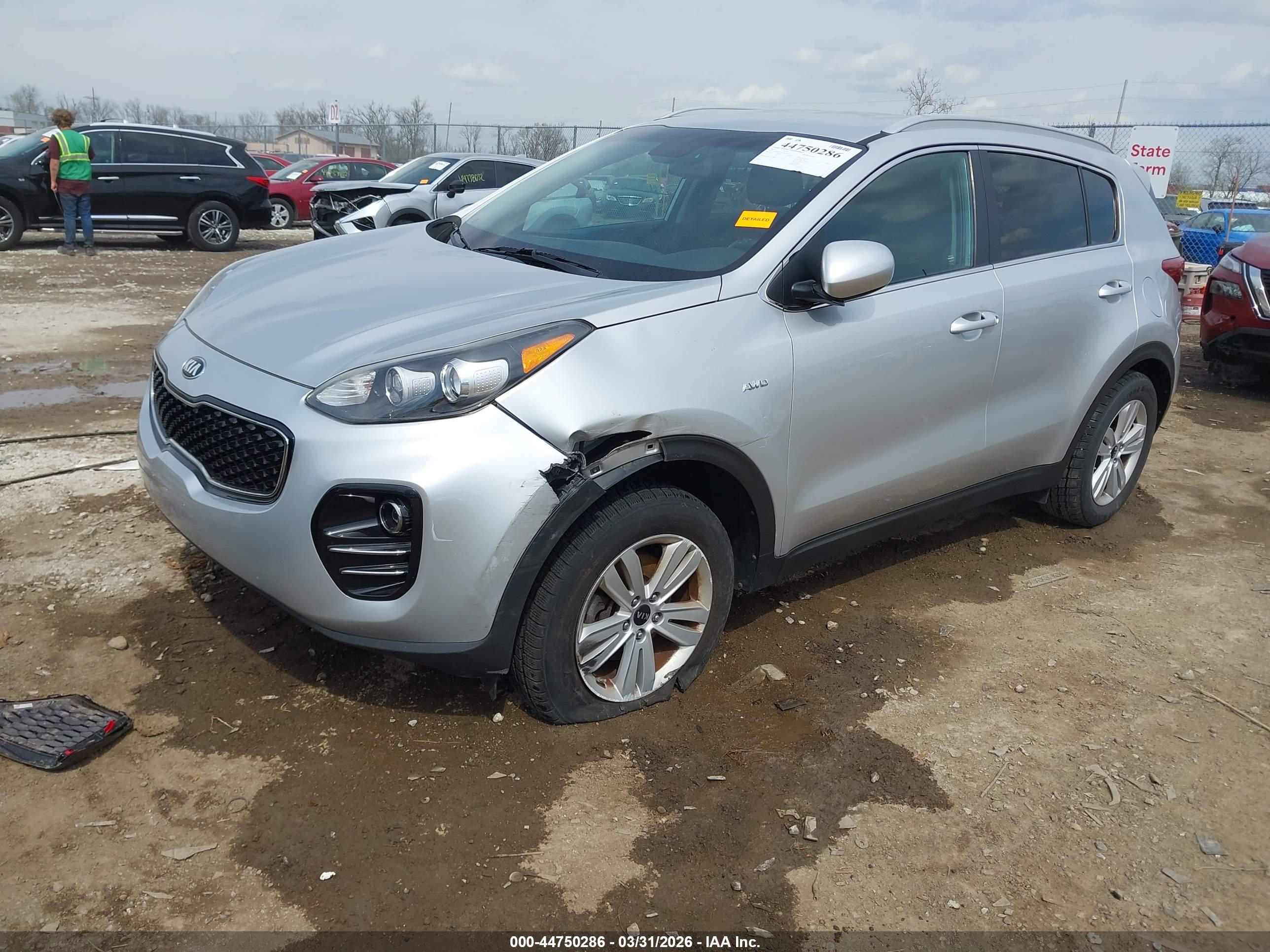 KIA SPORTAGE image 2