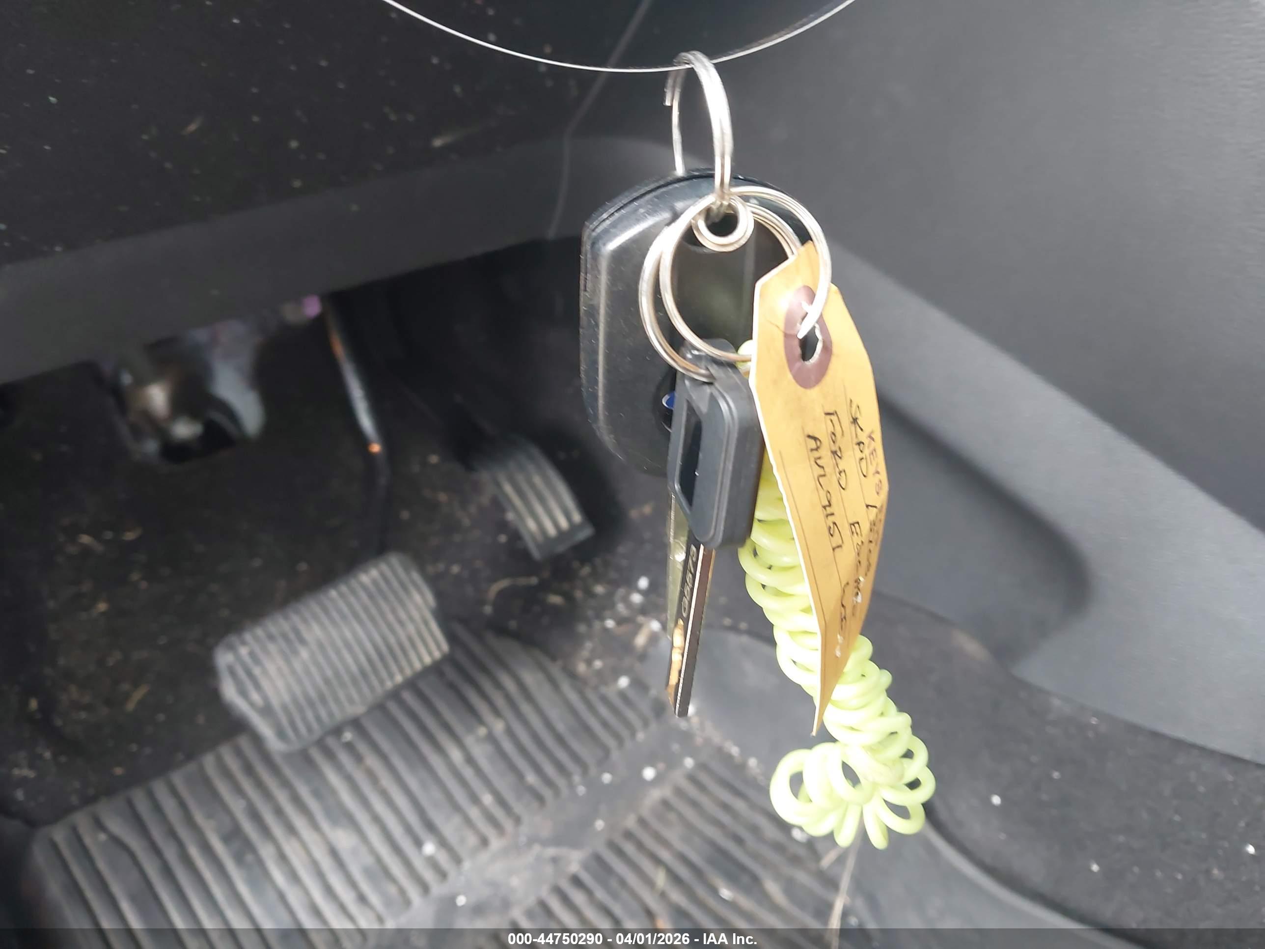 FORD ESCAPE image 11