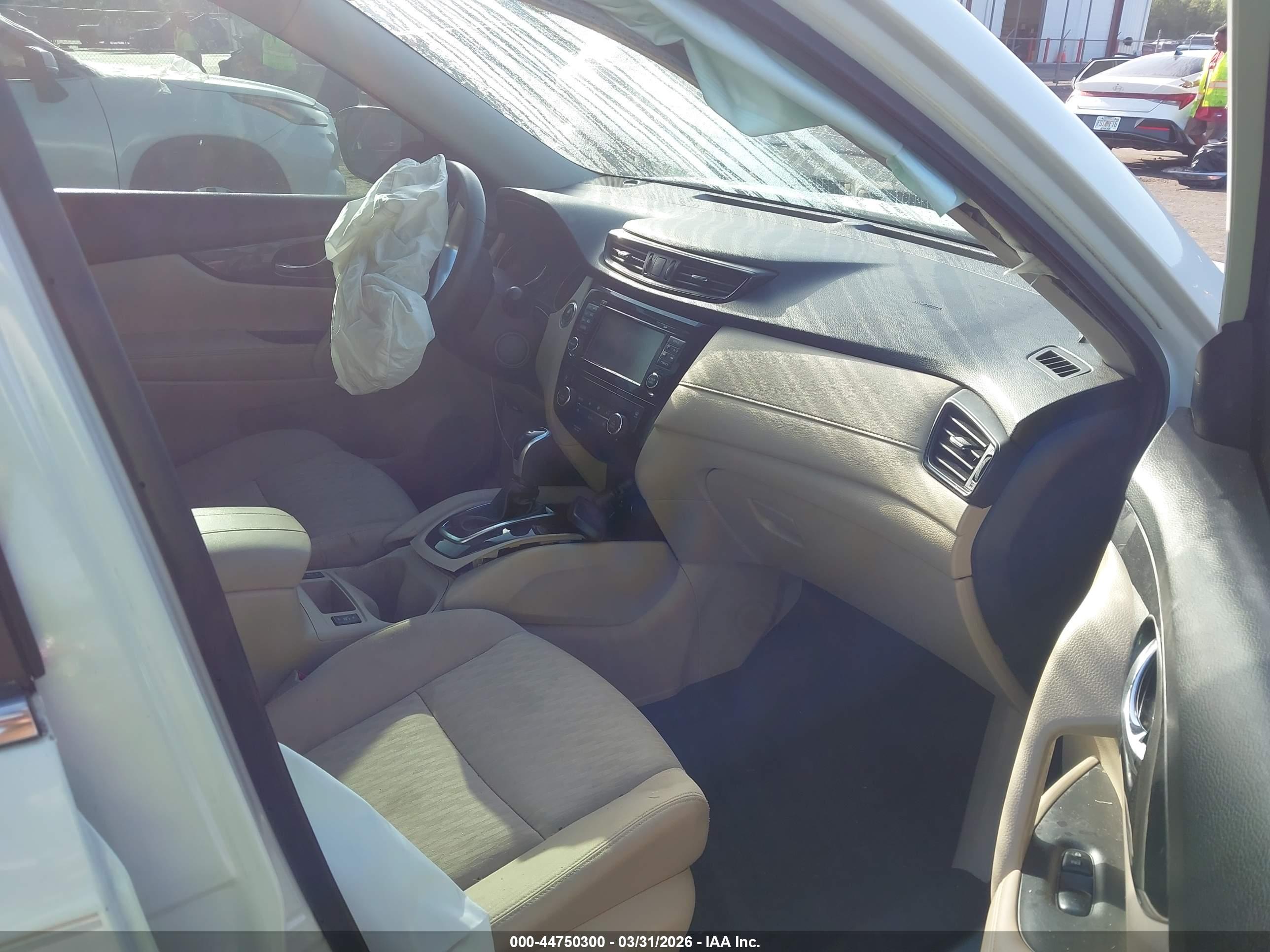 NISSAN ROGUE image 5