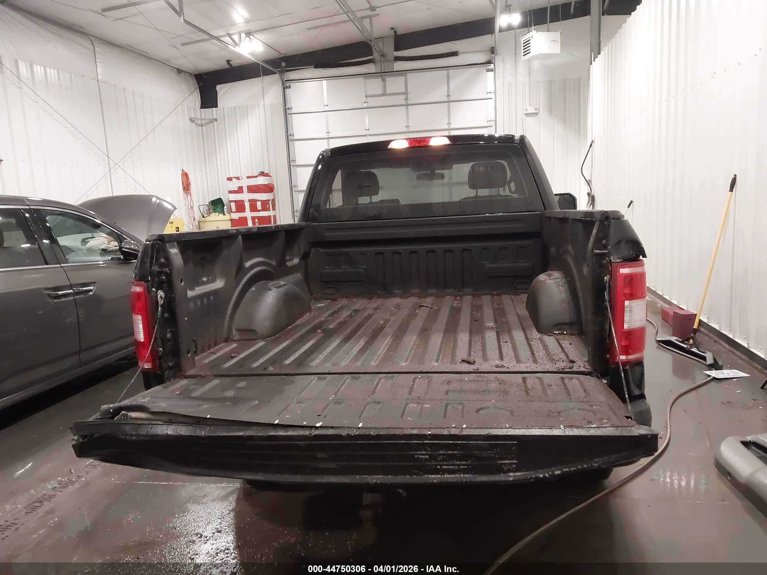FORD F-150 image 8