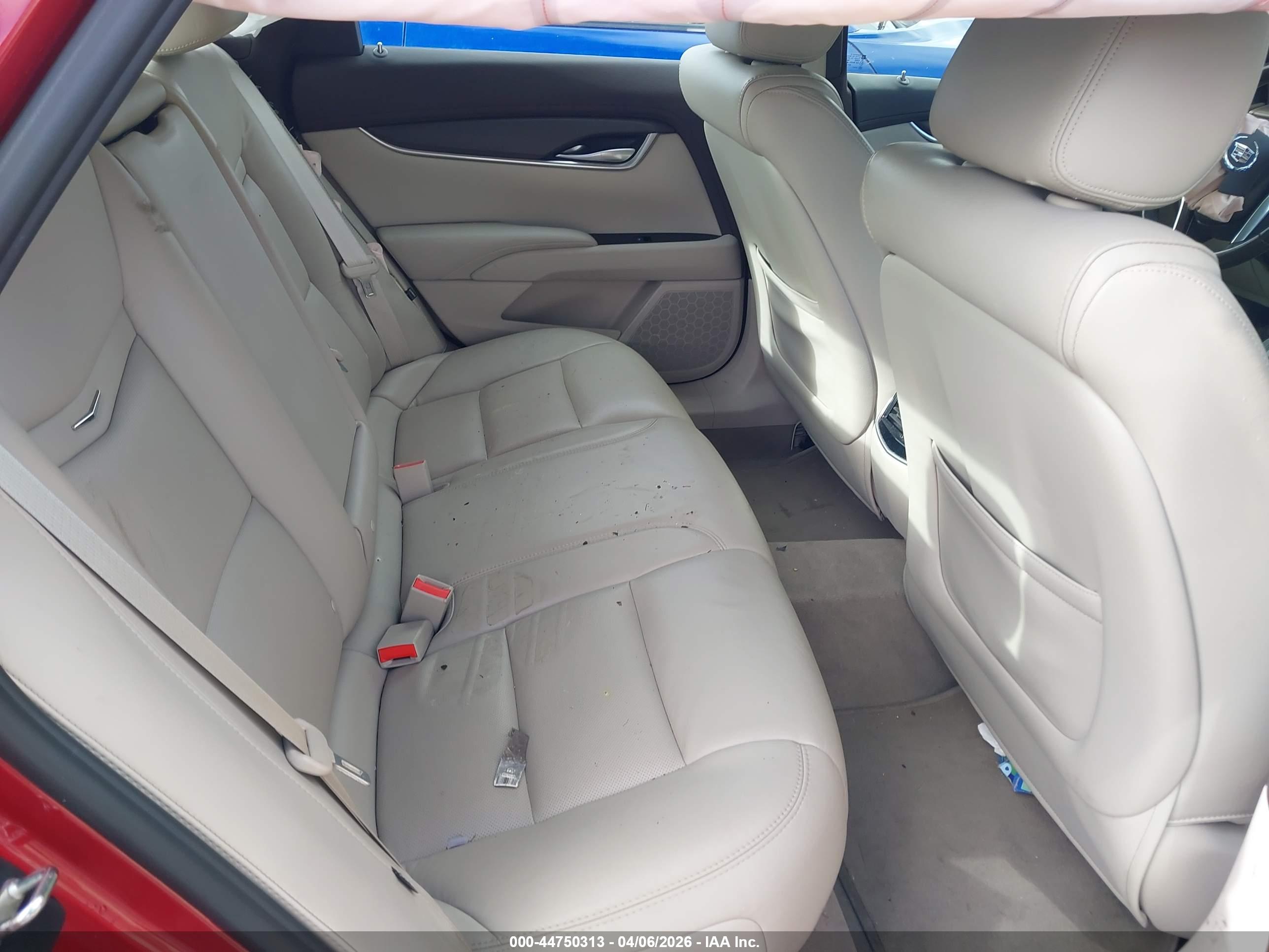 CADILLAC XTS image 8