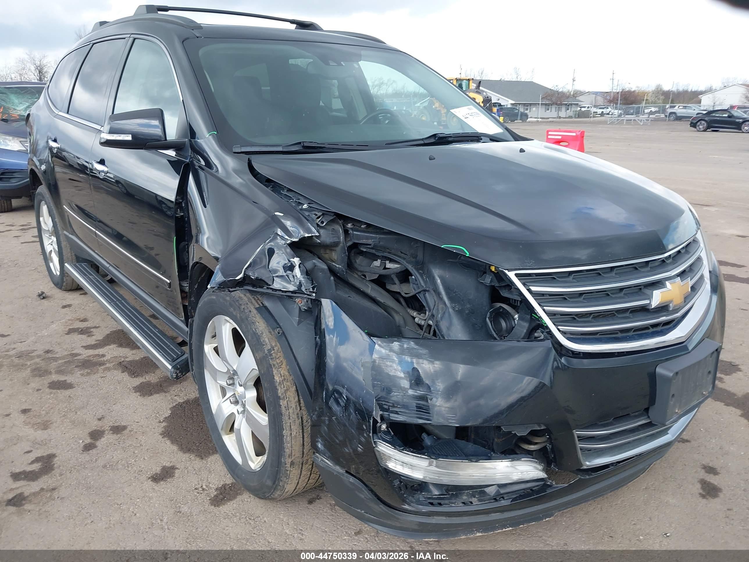 CHEVROLET TRAVERSE image 6
