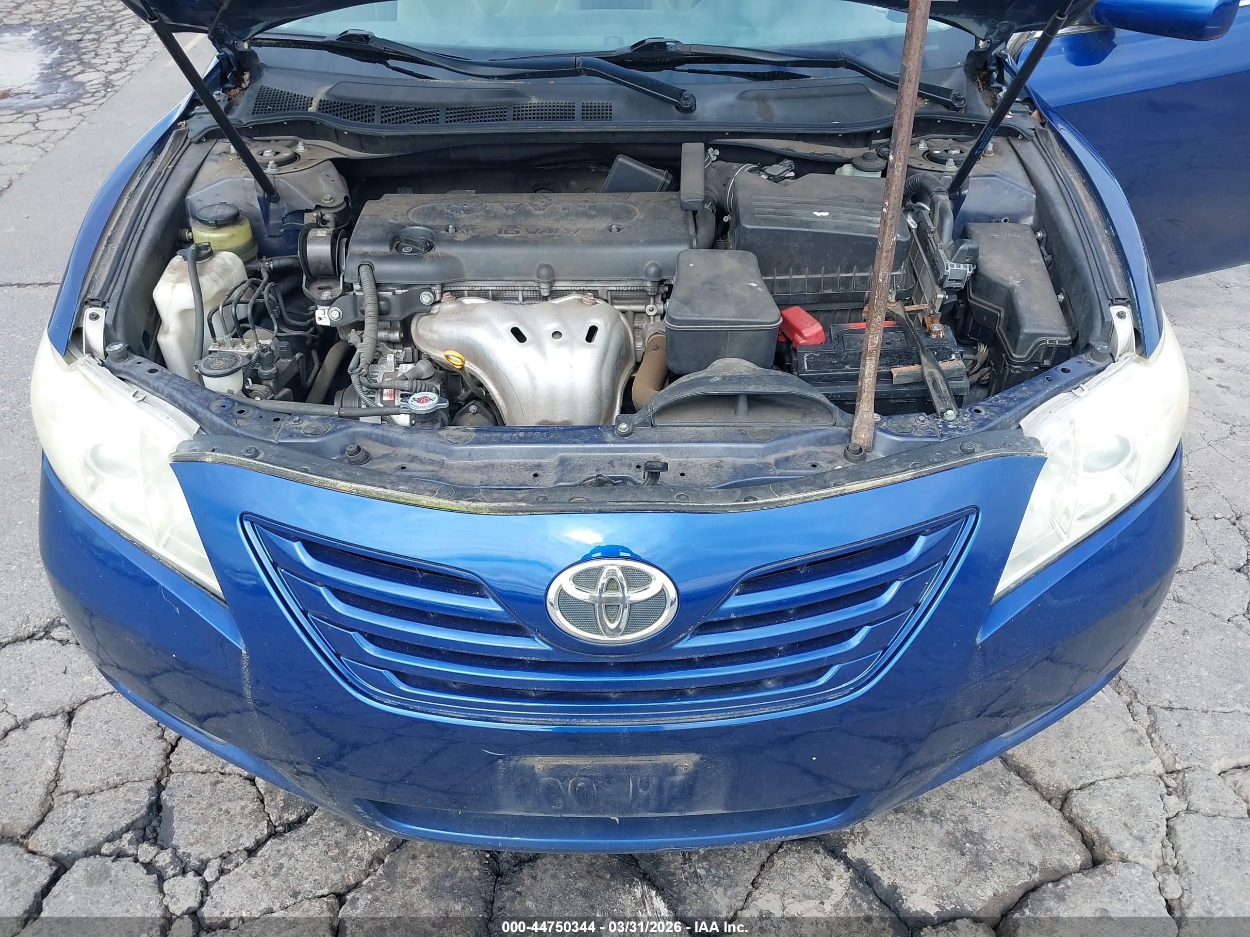 TOYOTA CAMRY image 10