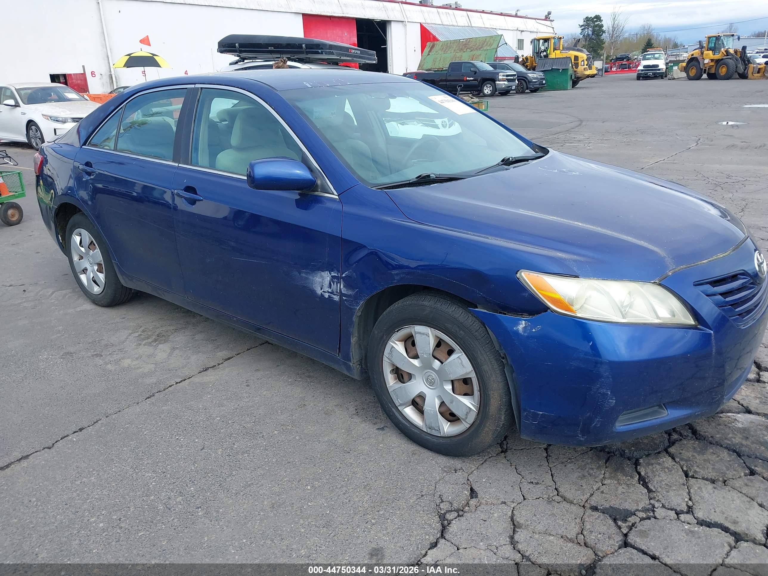 TOYOTA CAMRY image 6