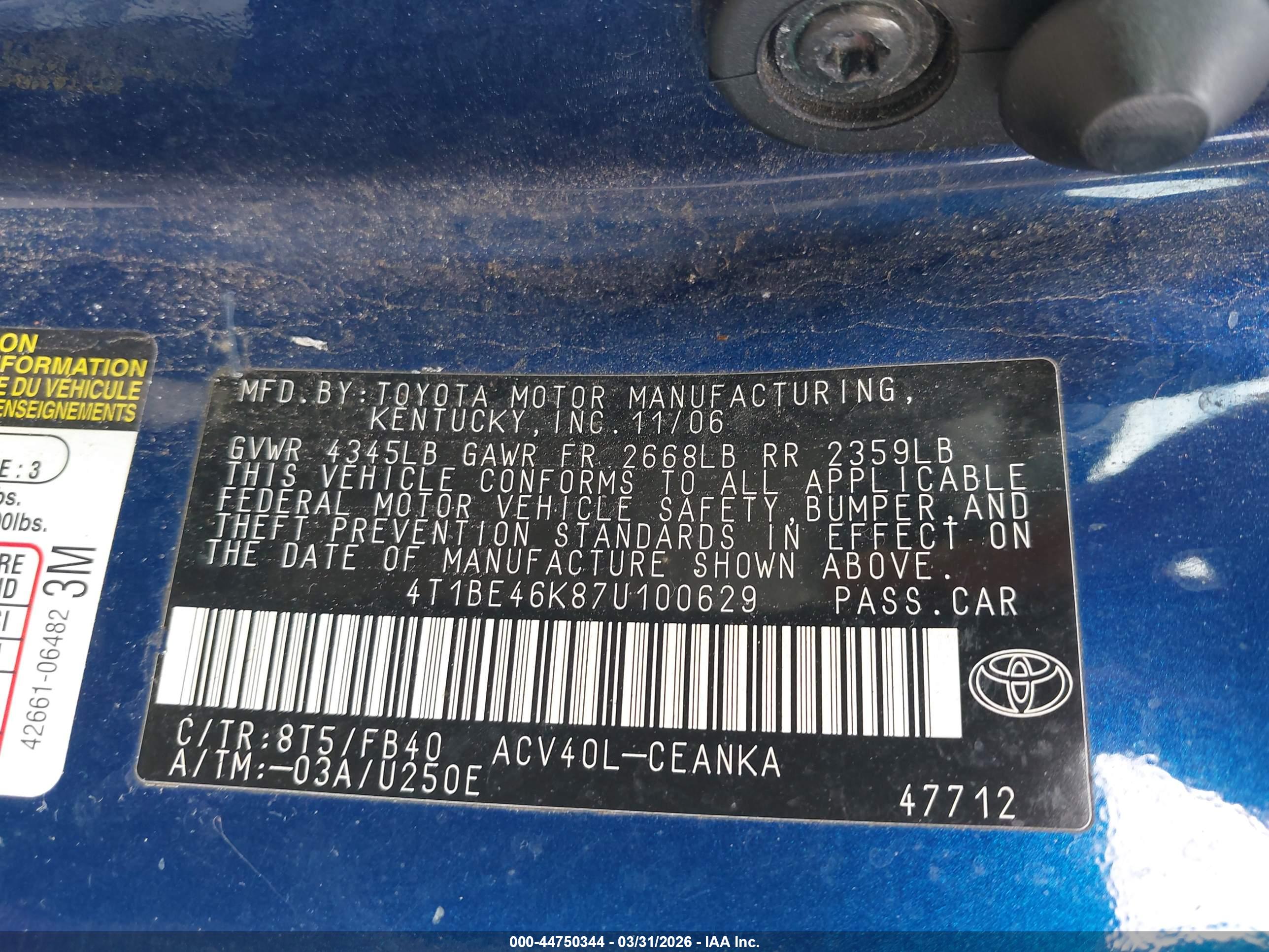 TOYOTA CAMRY image 9