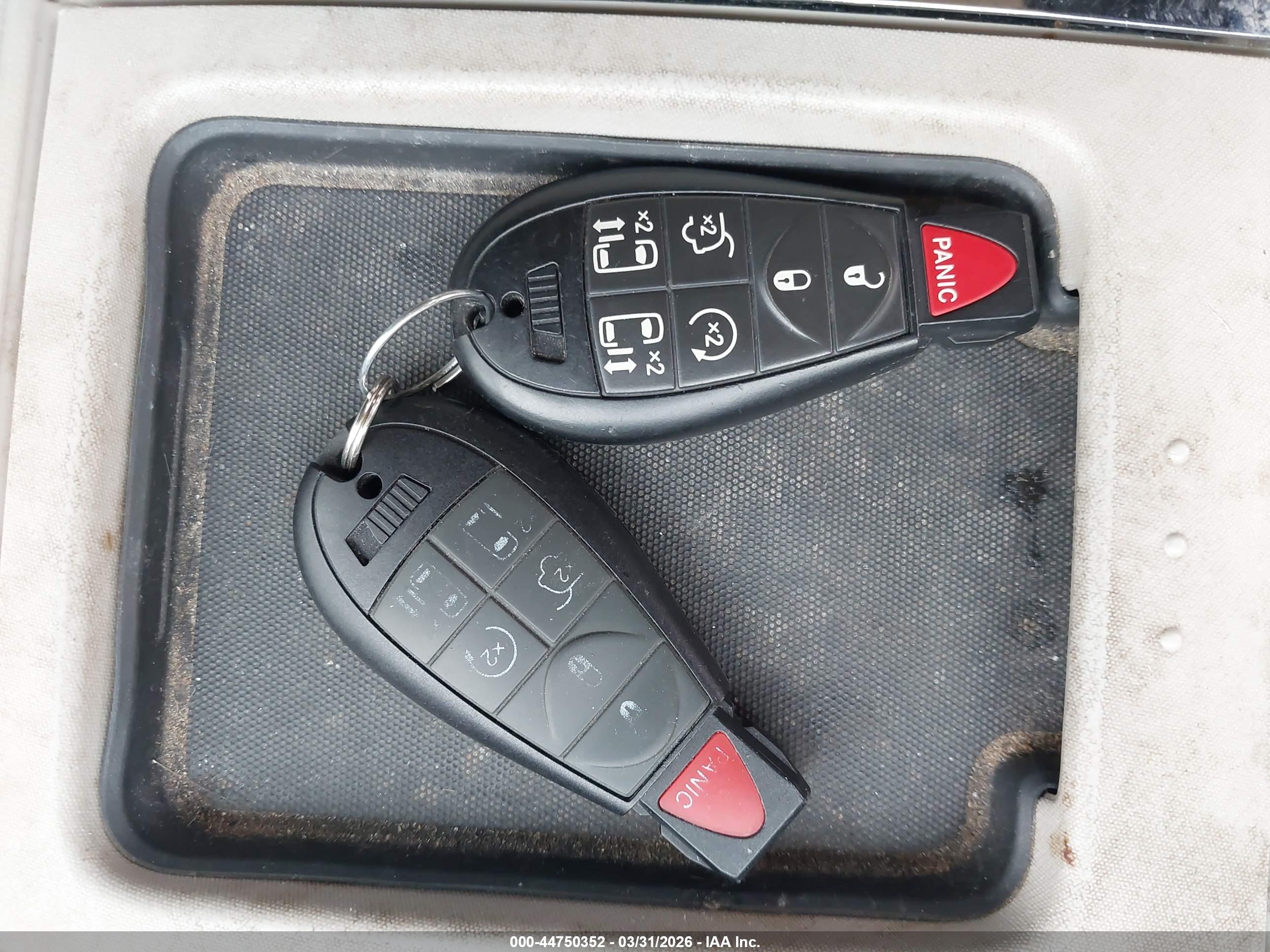 CHRYSLER TOWN image 11
