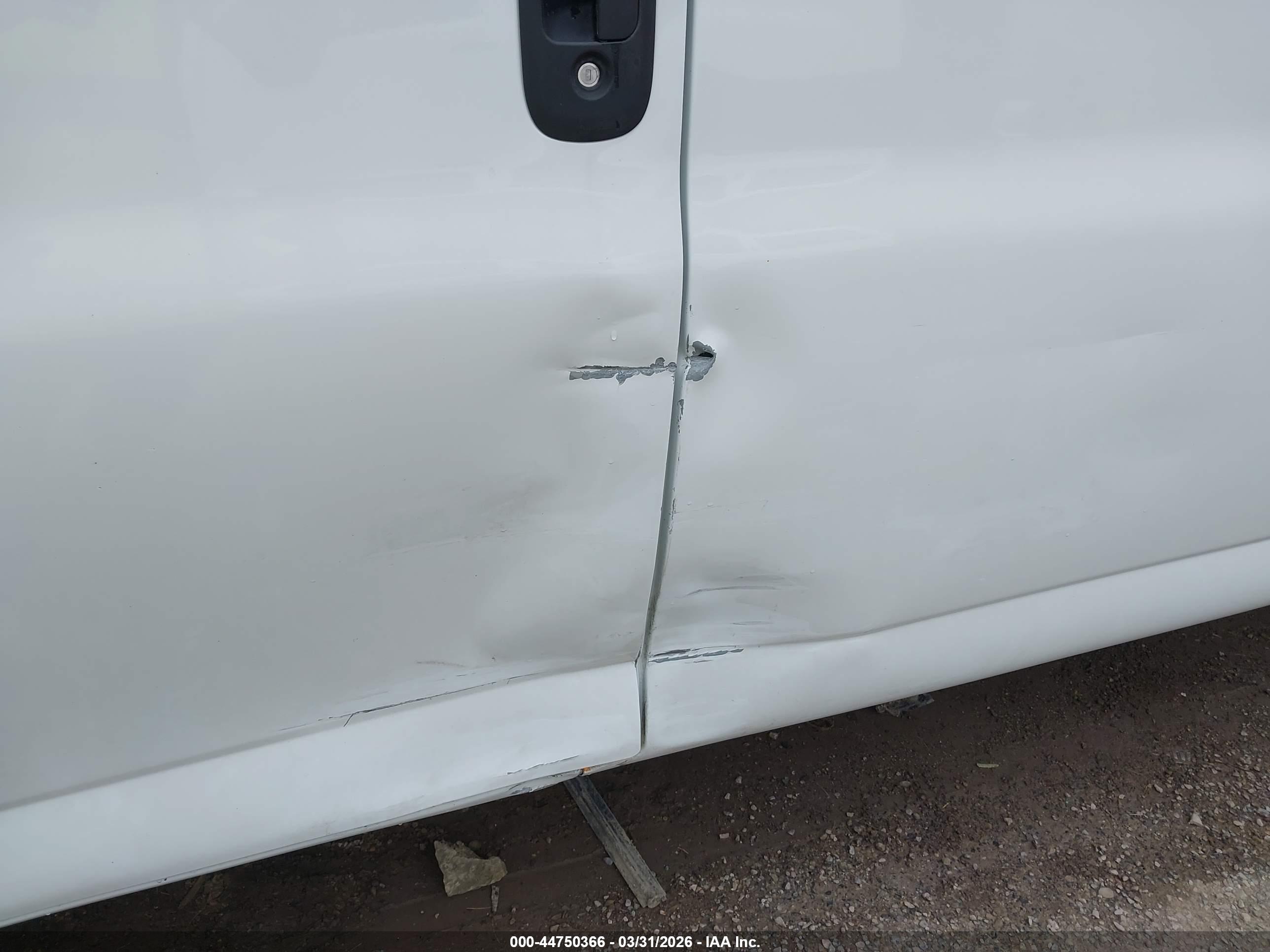 CHEVROLET EXPRESS image 6