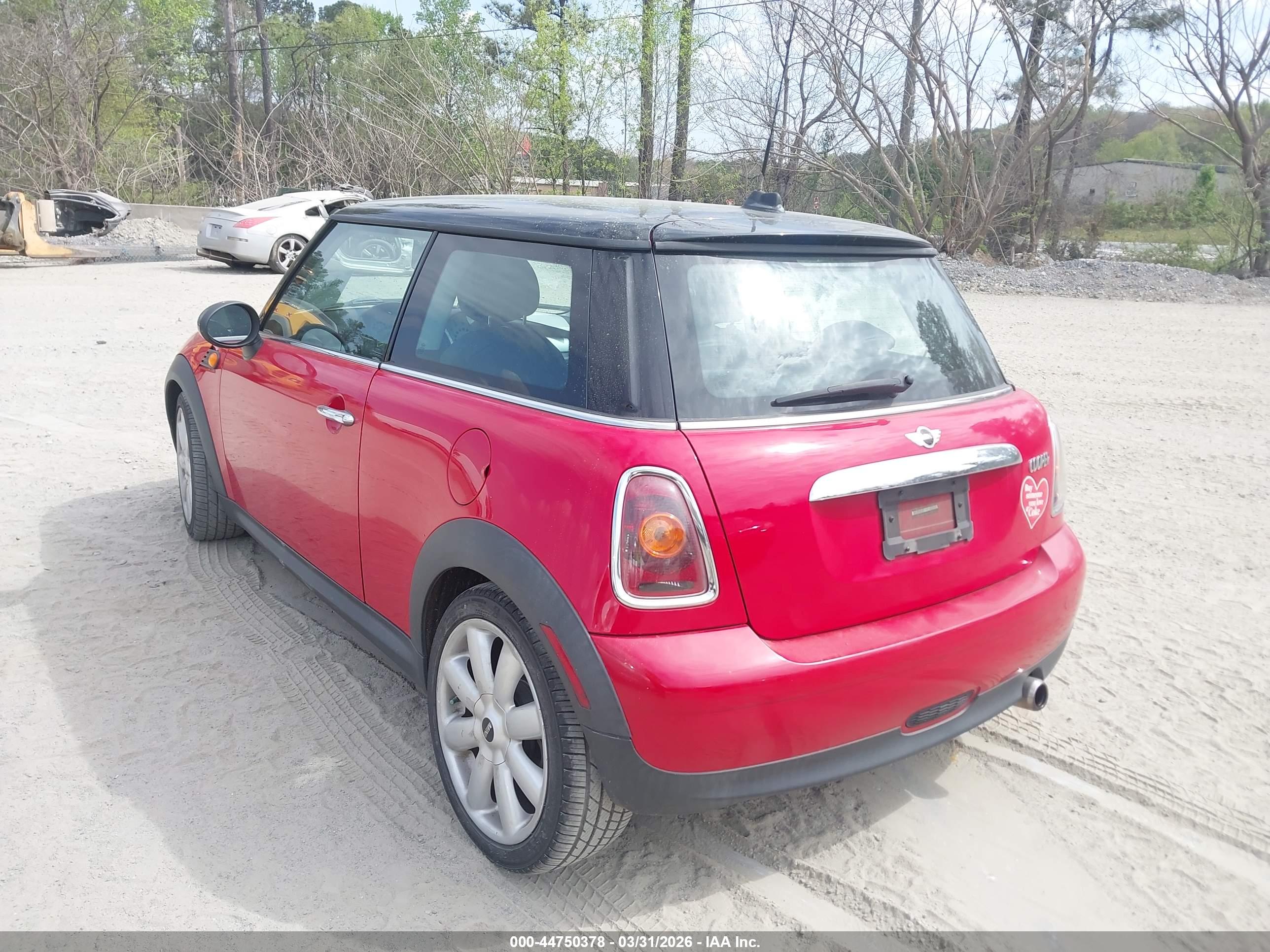 MINI COOPER image 3