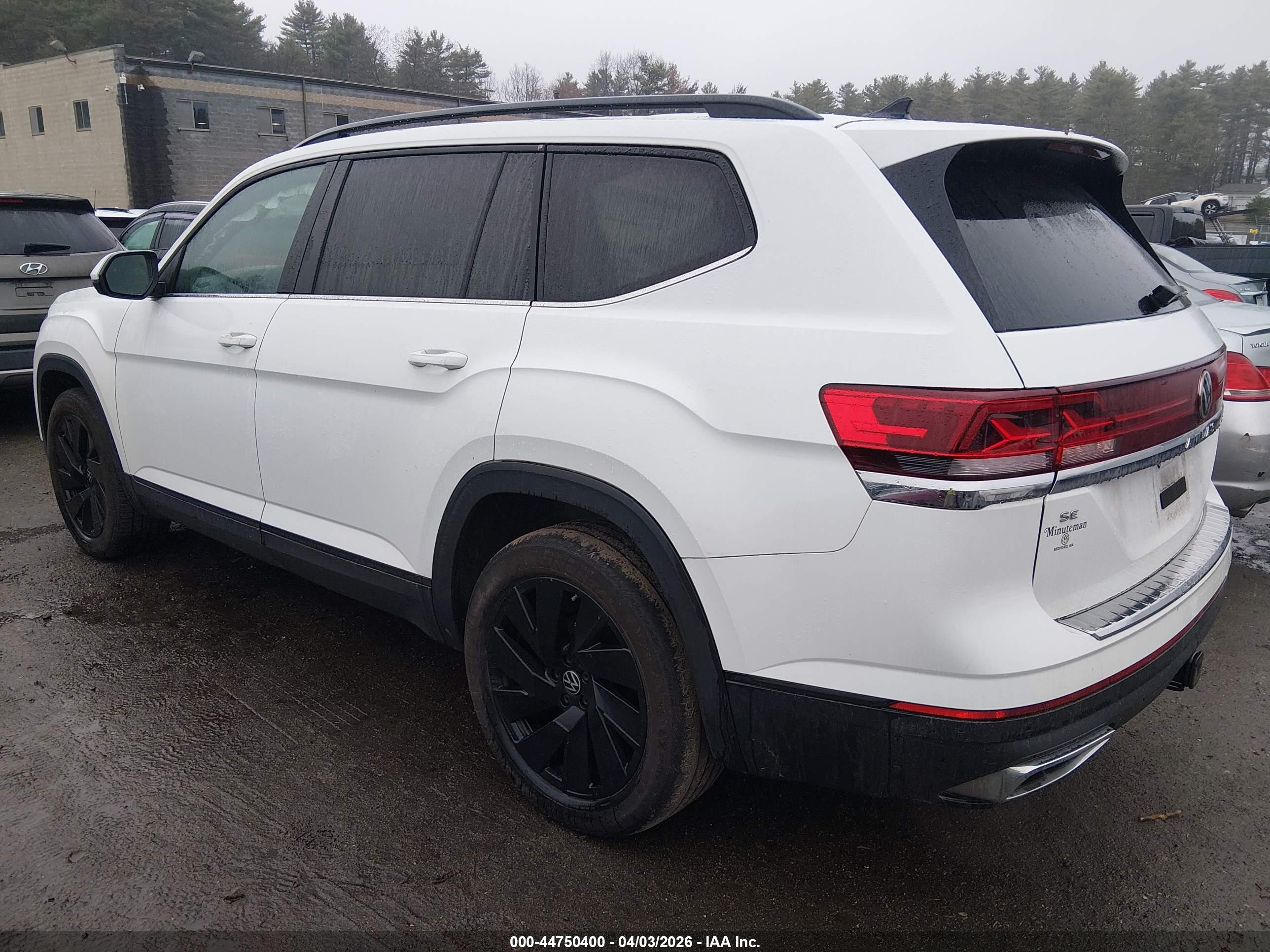 VOLKSWAGEN ATLAS image 3