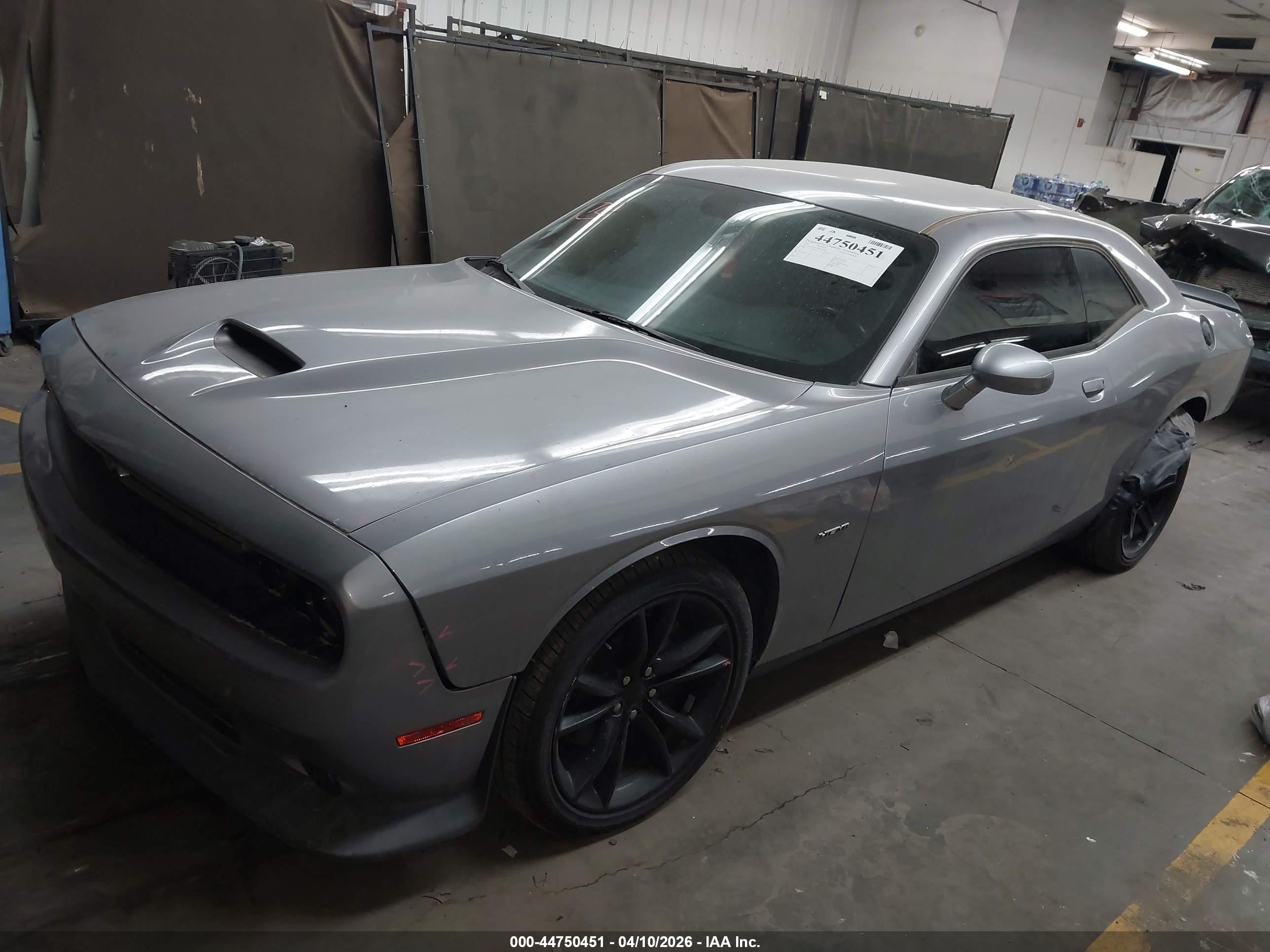 DODGE CHALLENGER image 2