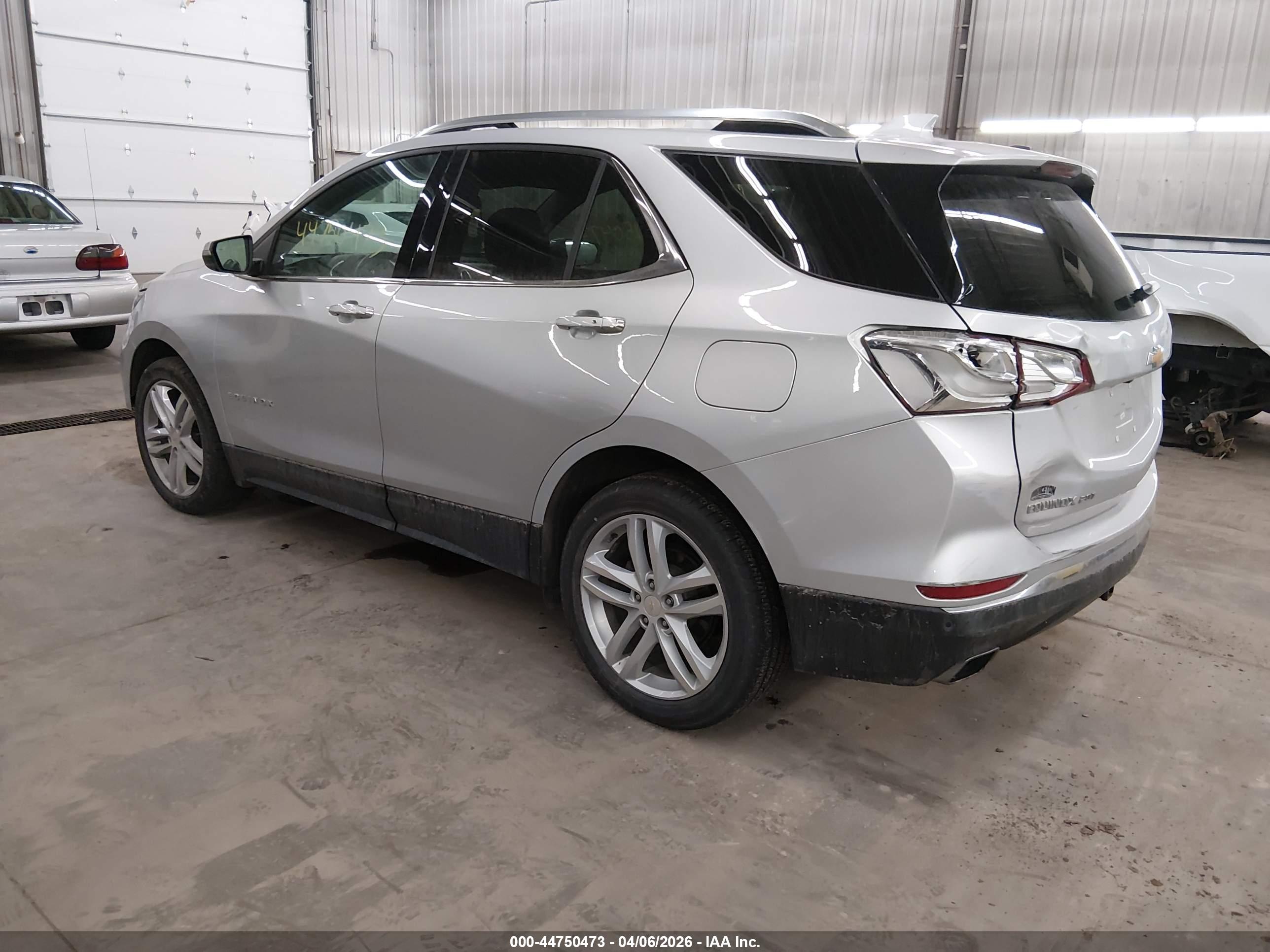 CHEVROLET EQUINOX image 3
