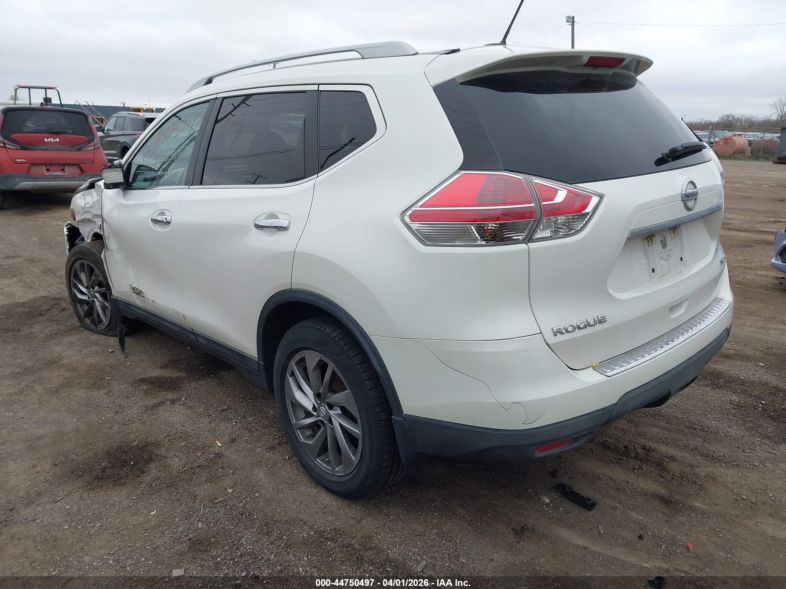 NISSAN ROGUE image 3