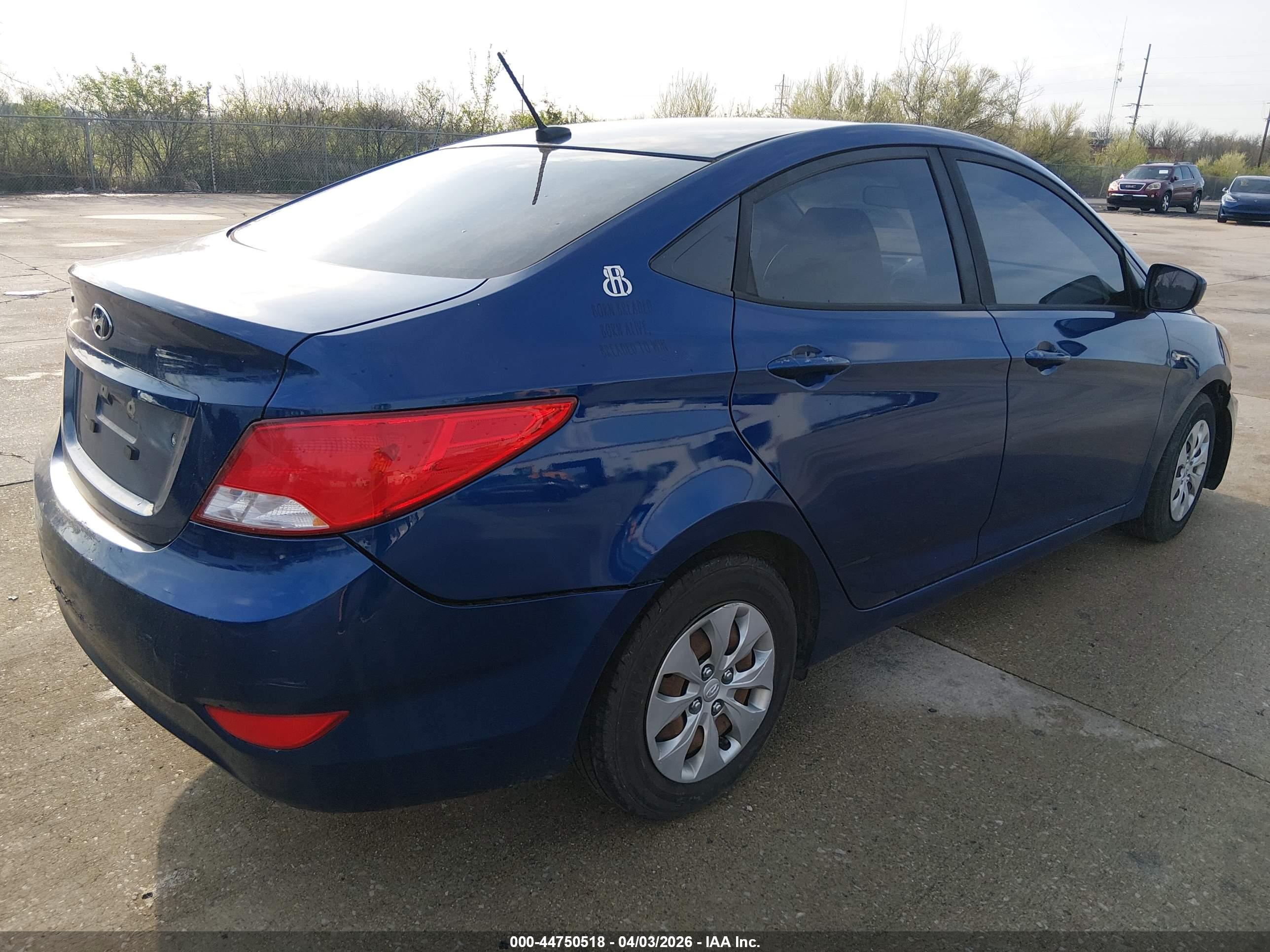 HYUNDAI ACCENT image 4