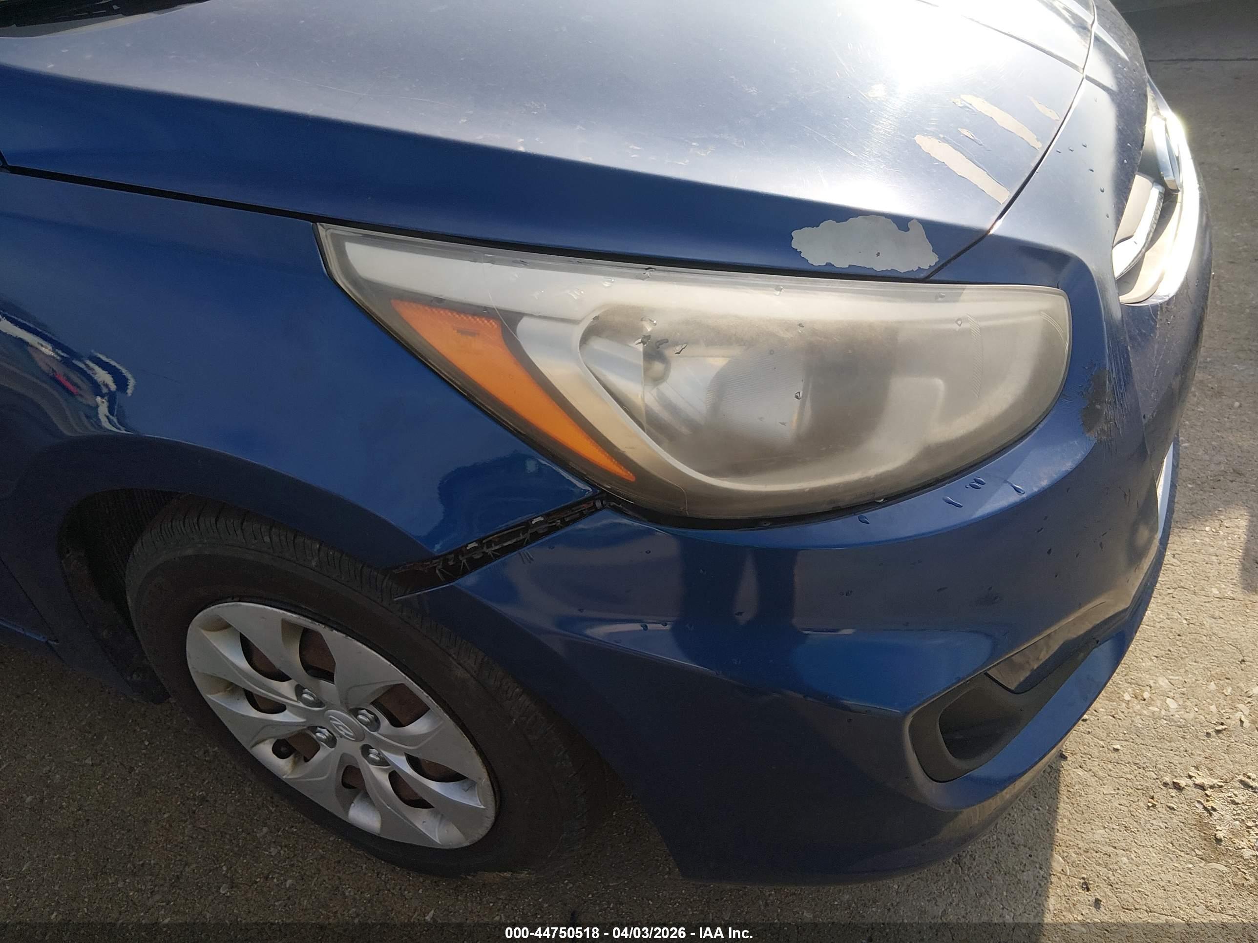 HYUNDAI ACCENT image 6