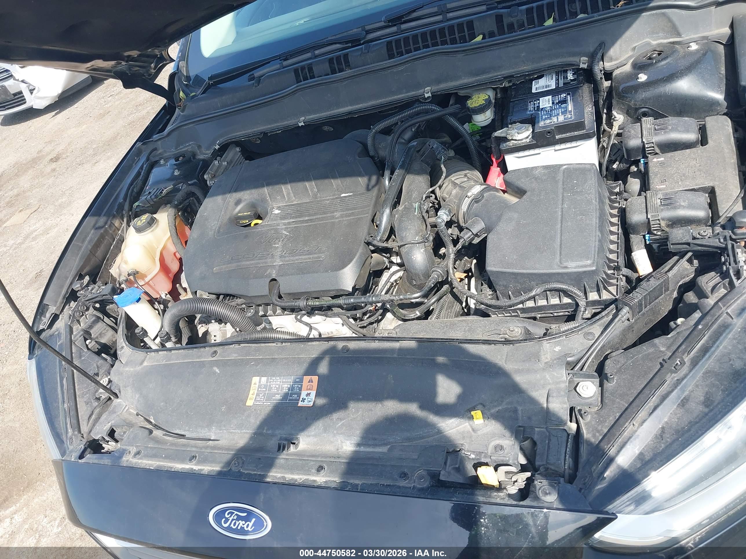 FORD FUSION image 10