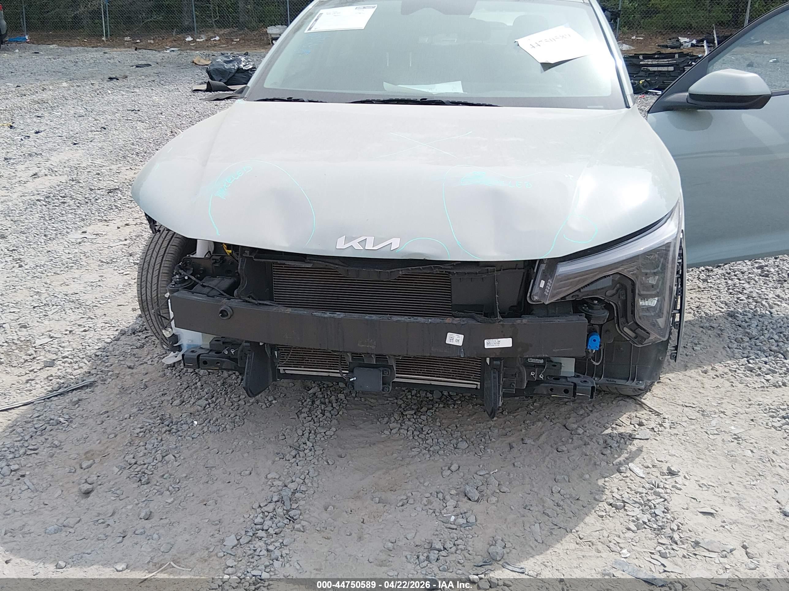 KIA K4 image 6