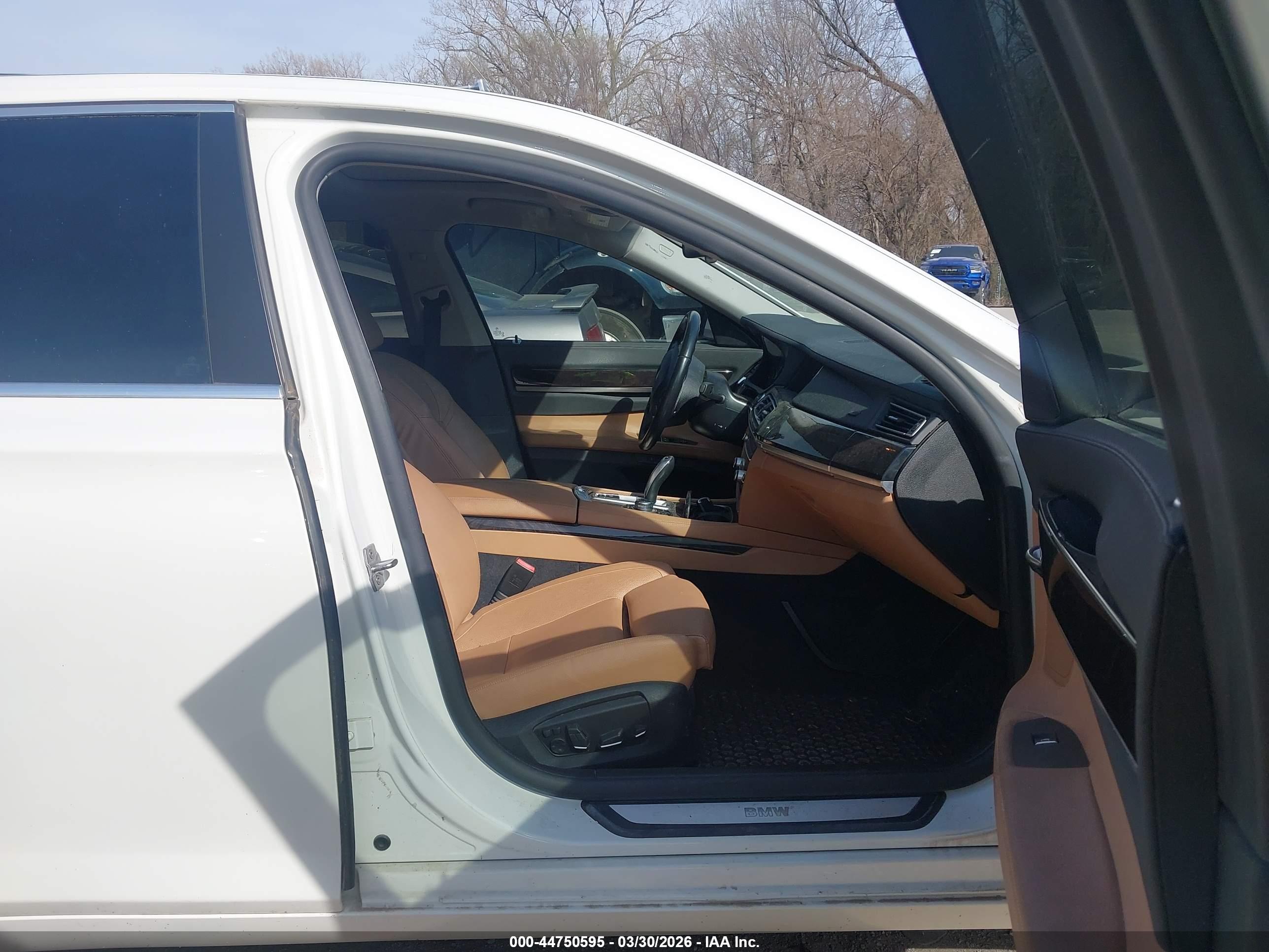 BMW 740LI image 5