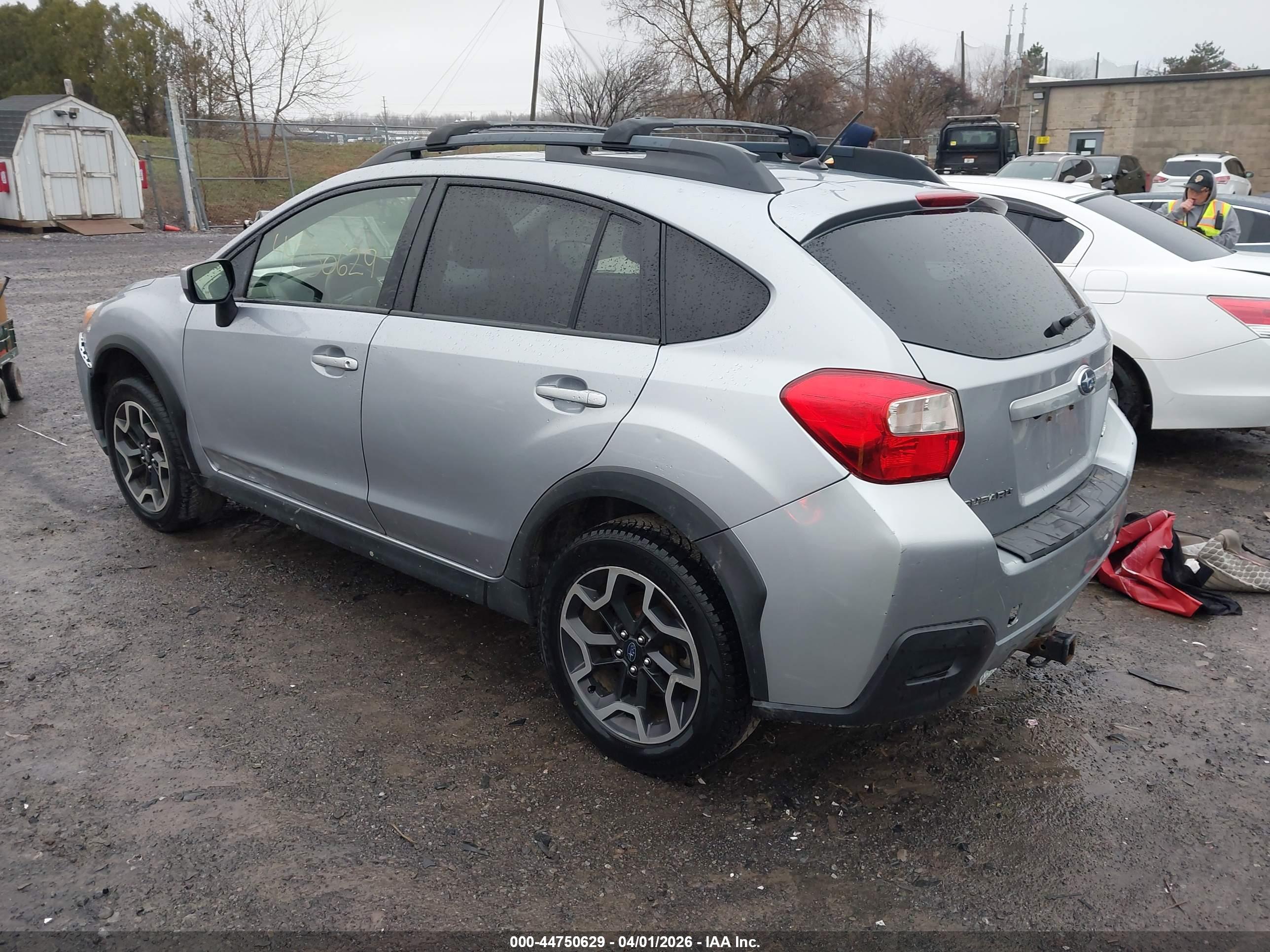 SUBARU CROSSTREK image 3