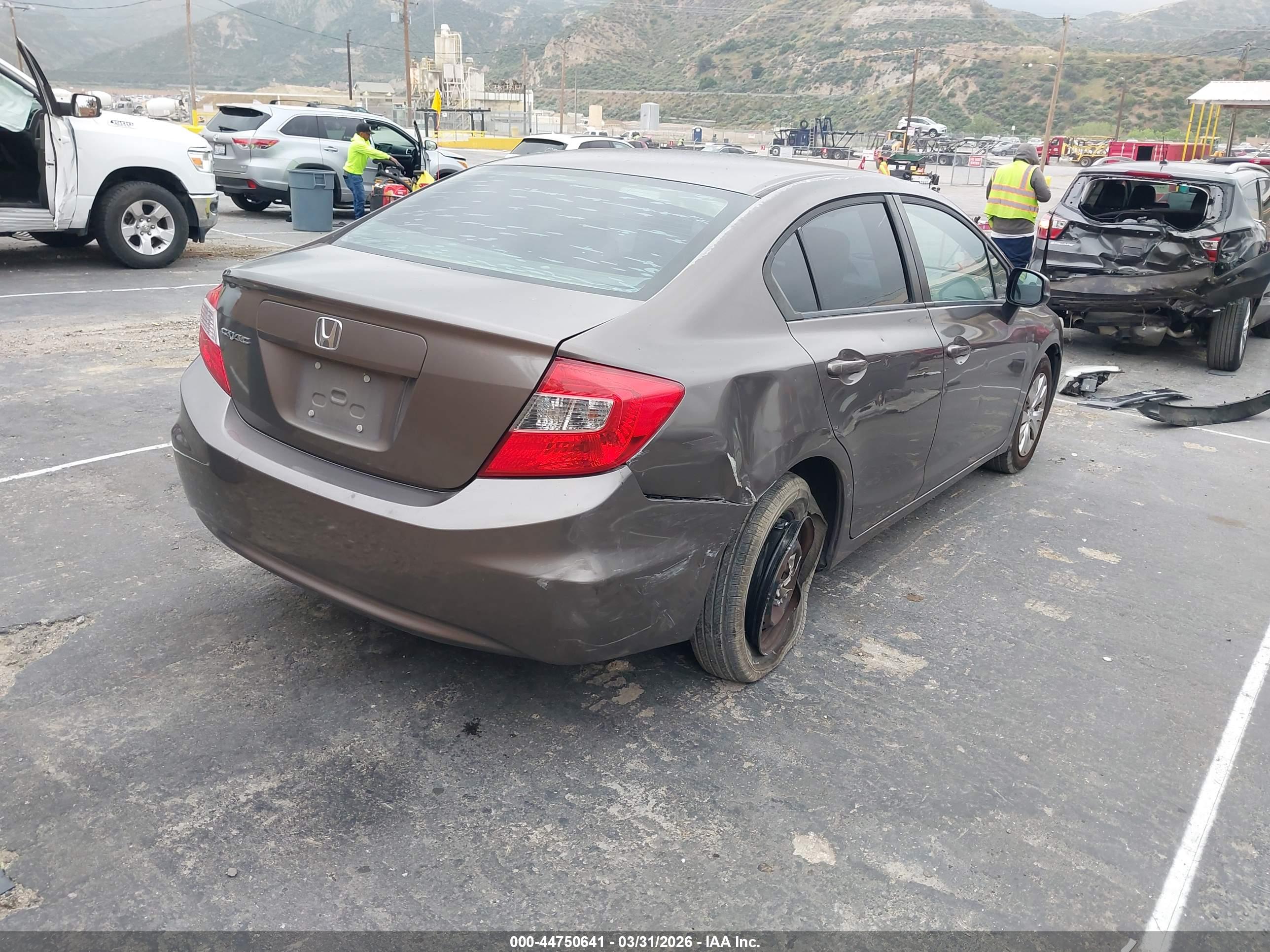 HONDA CIVIC image 4