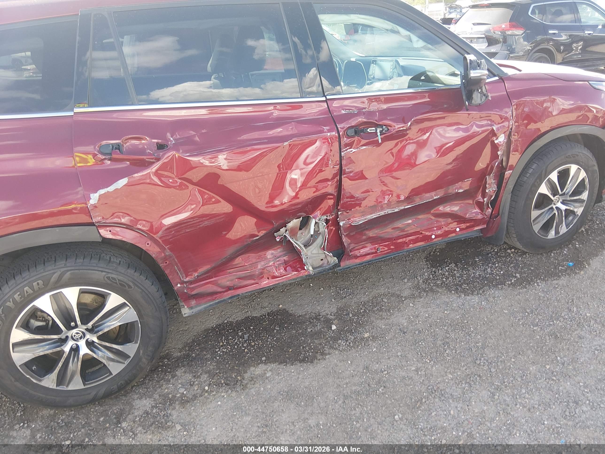 TOYOTA HIGHLANDER image 6