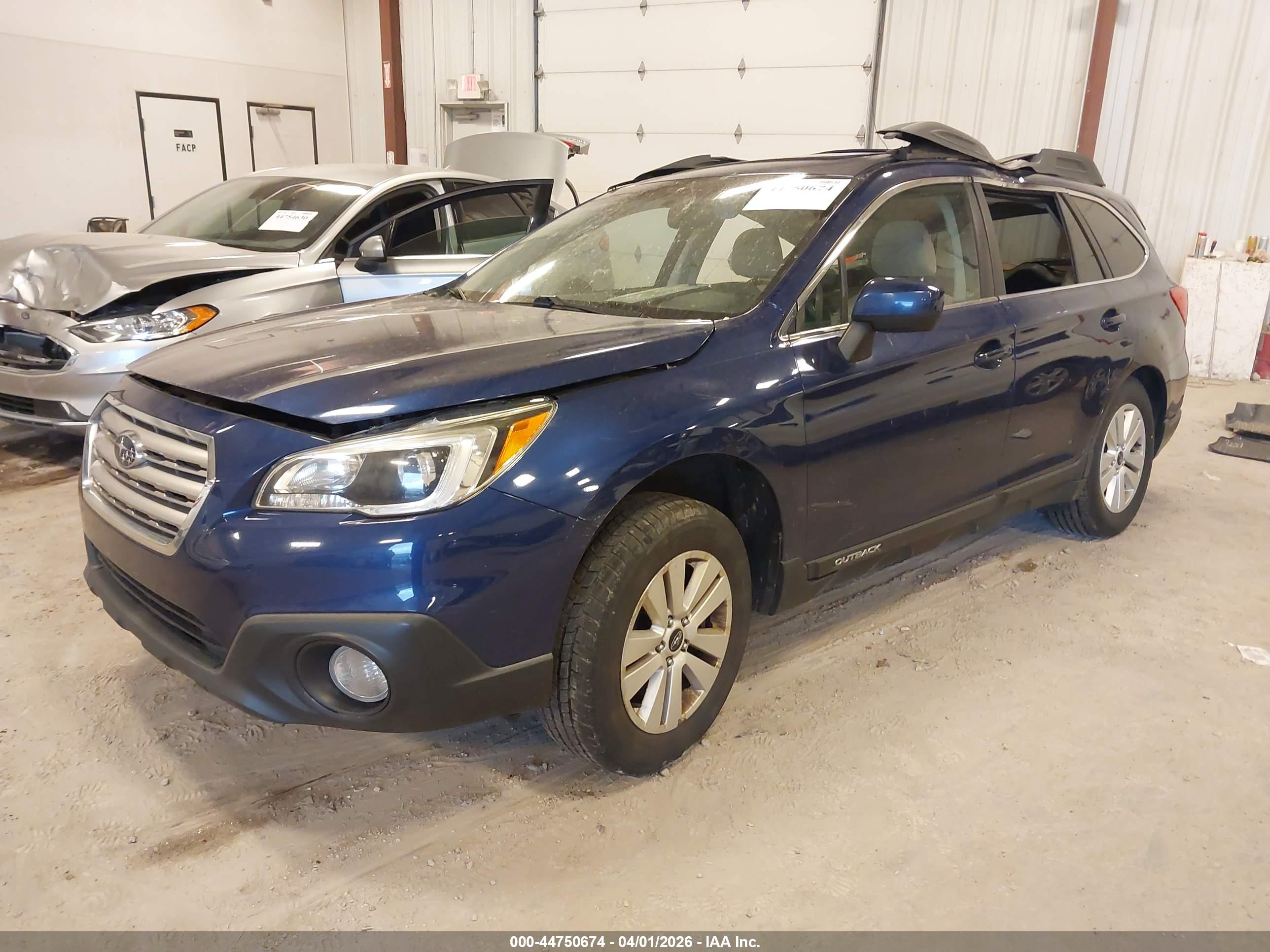 SUBARU OUTBACK image 2