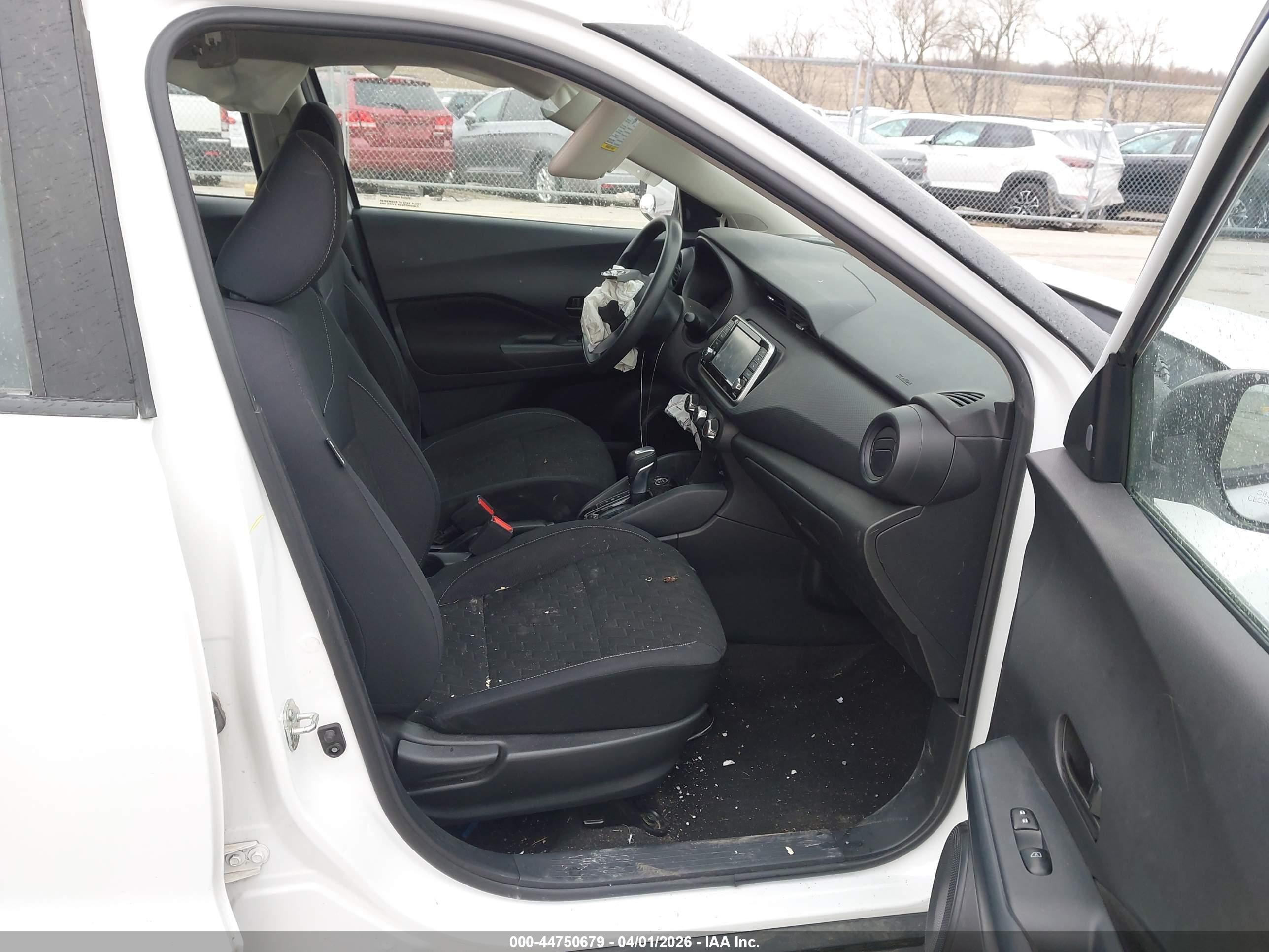 NISSAN KICKS image 5