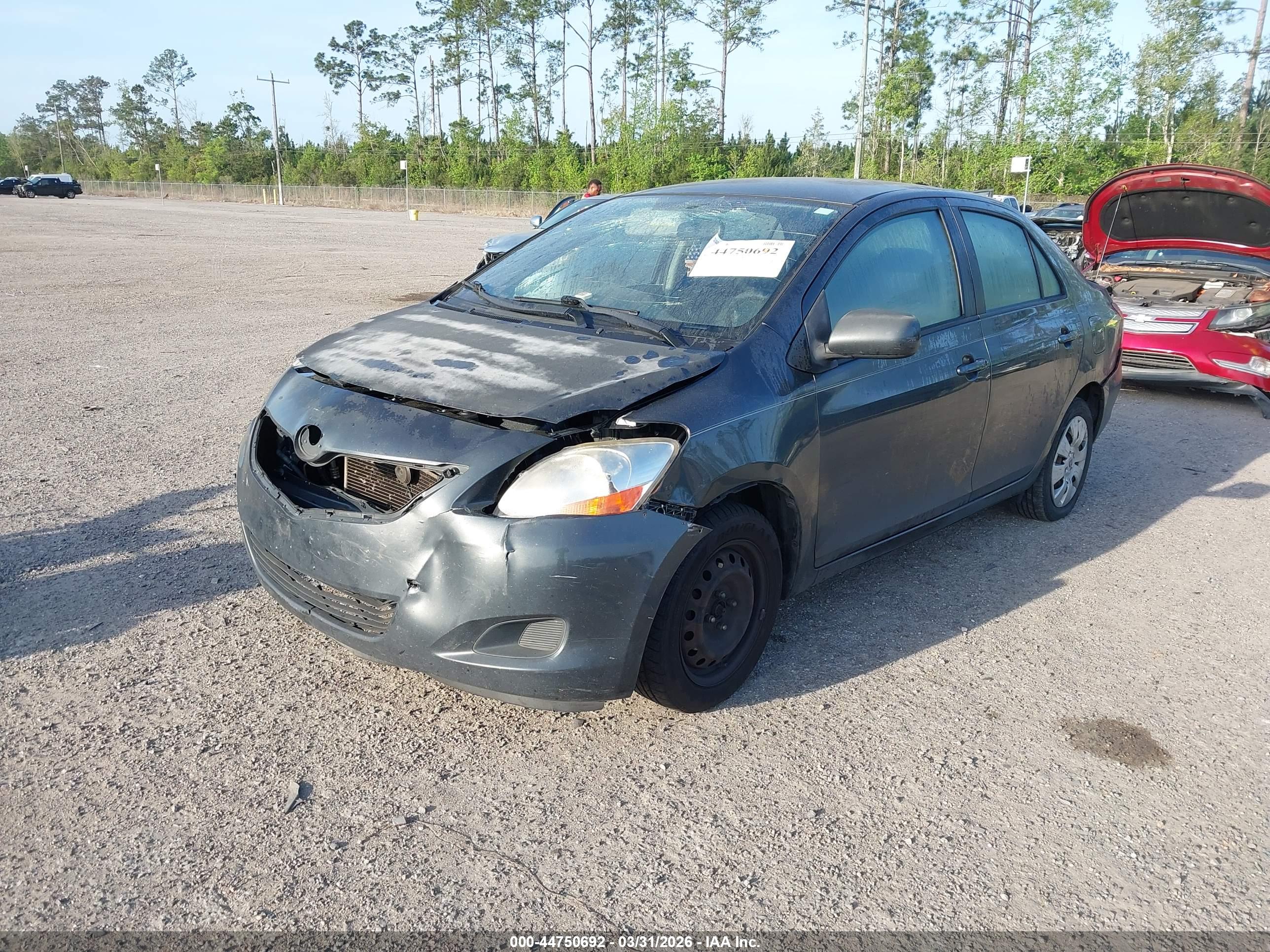 TOYOTA YARIS image 2