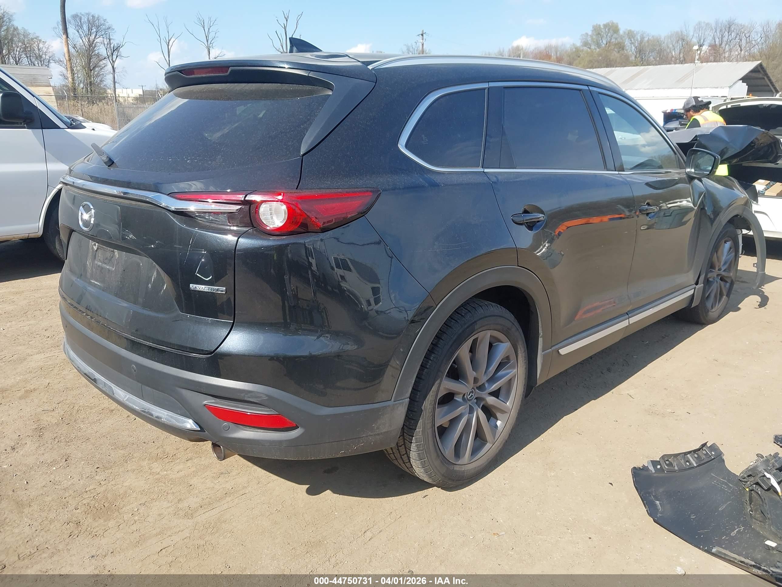 MAZDA CX-9 image 4
