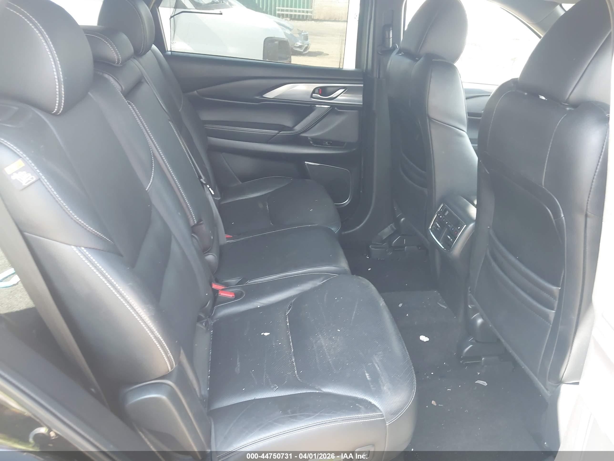 MAZDA CX-9 image 8