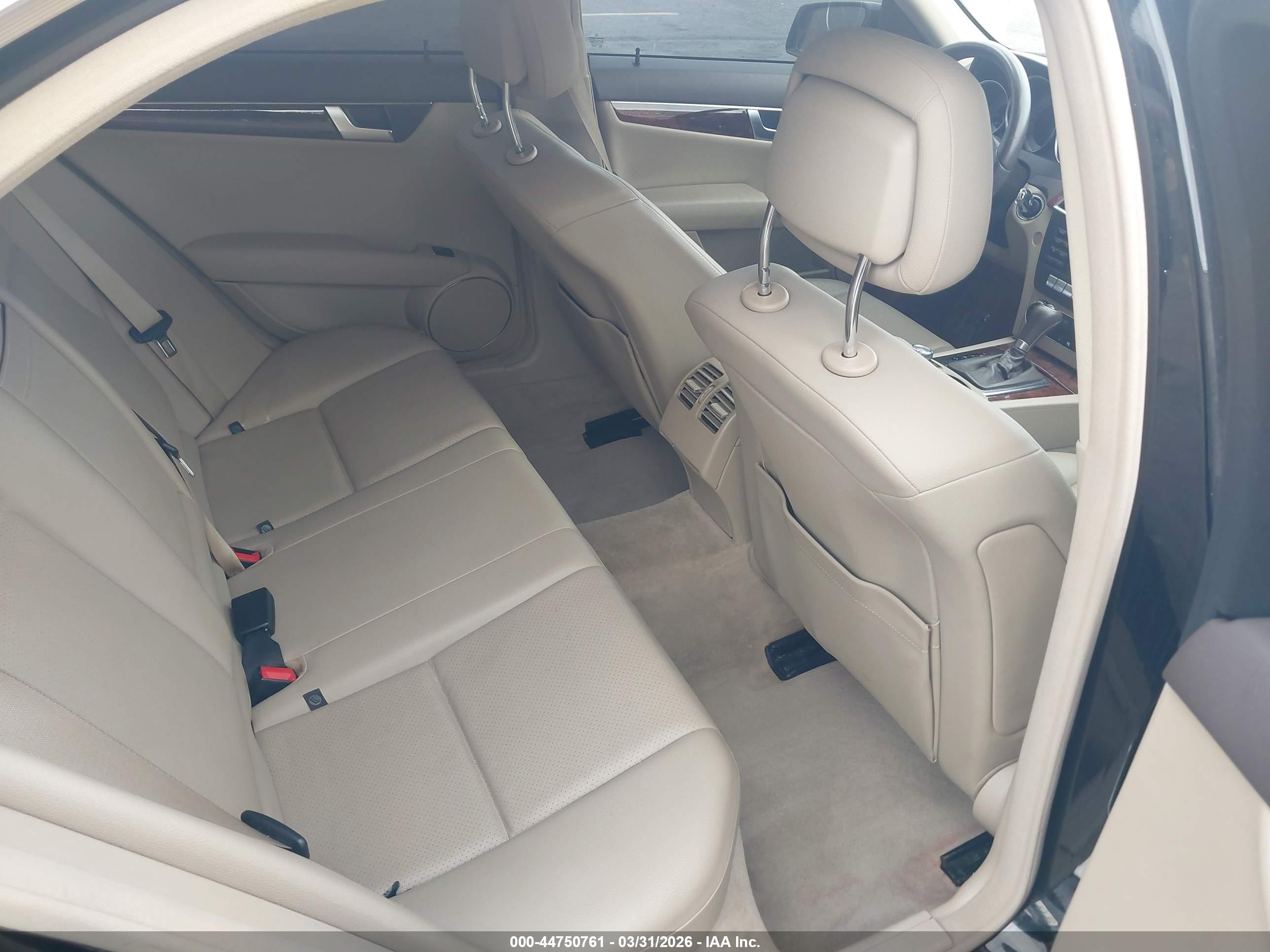 MERCEDES-BENZ C image 8