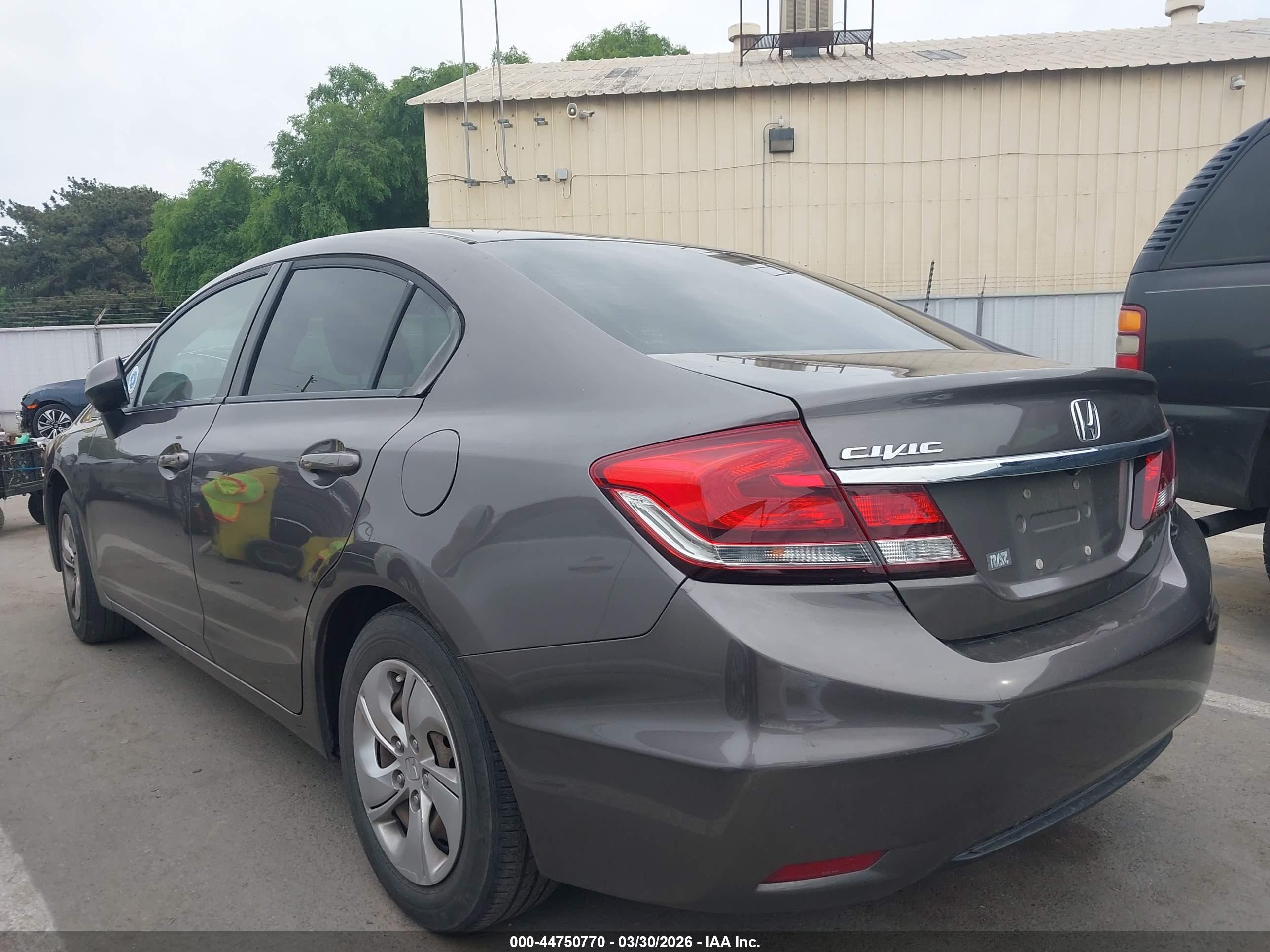 HONDA CIVIC image 3