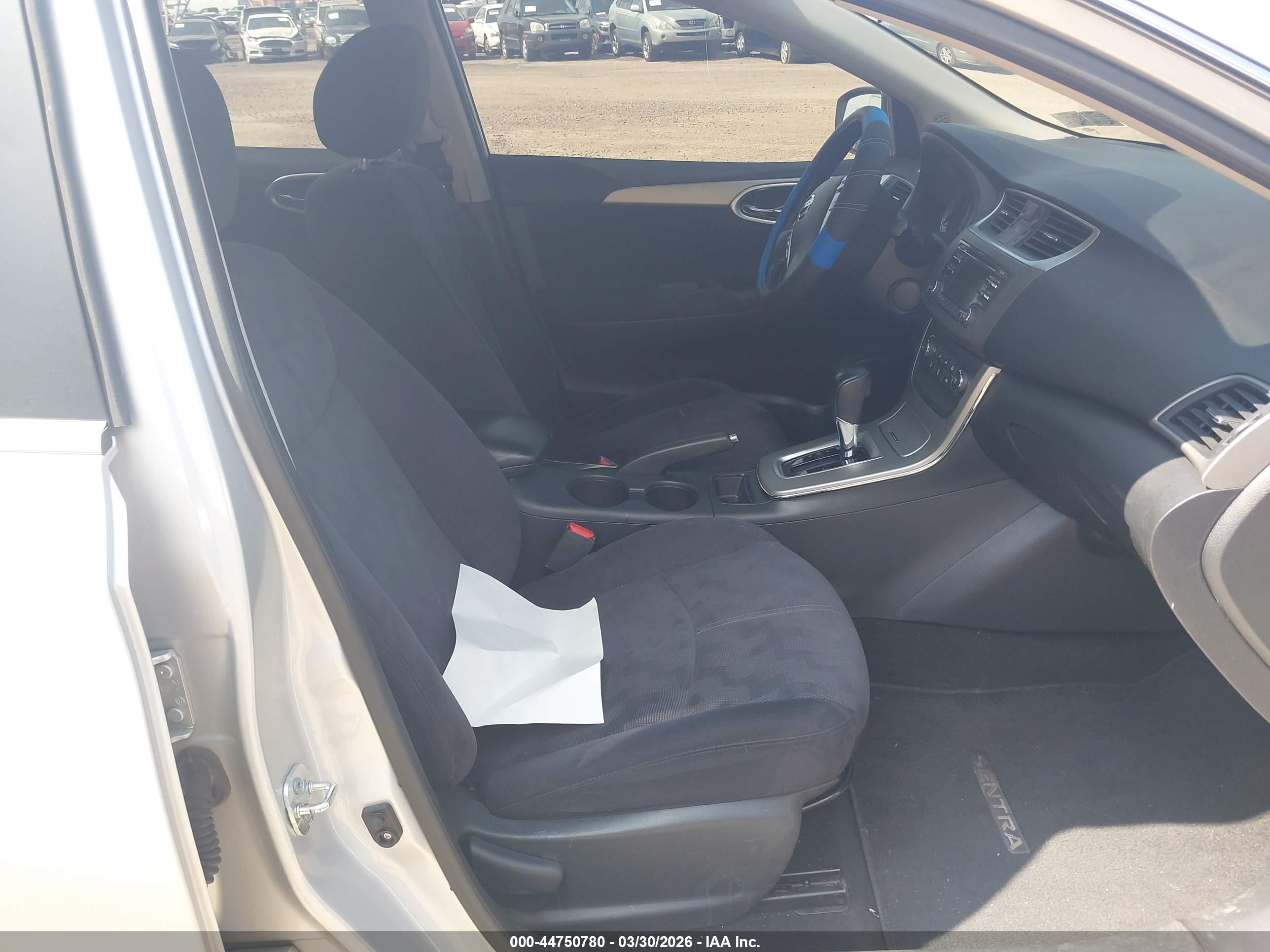 NISSAN SENTRA image 5