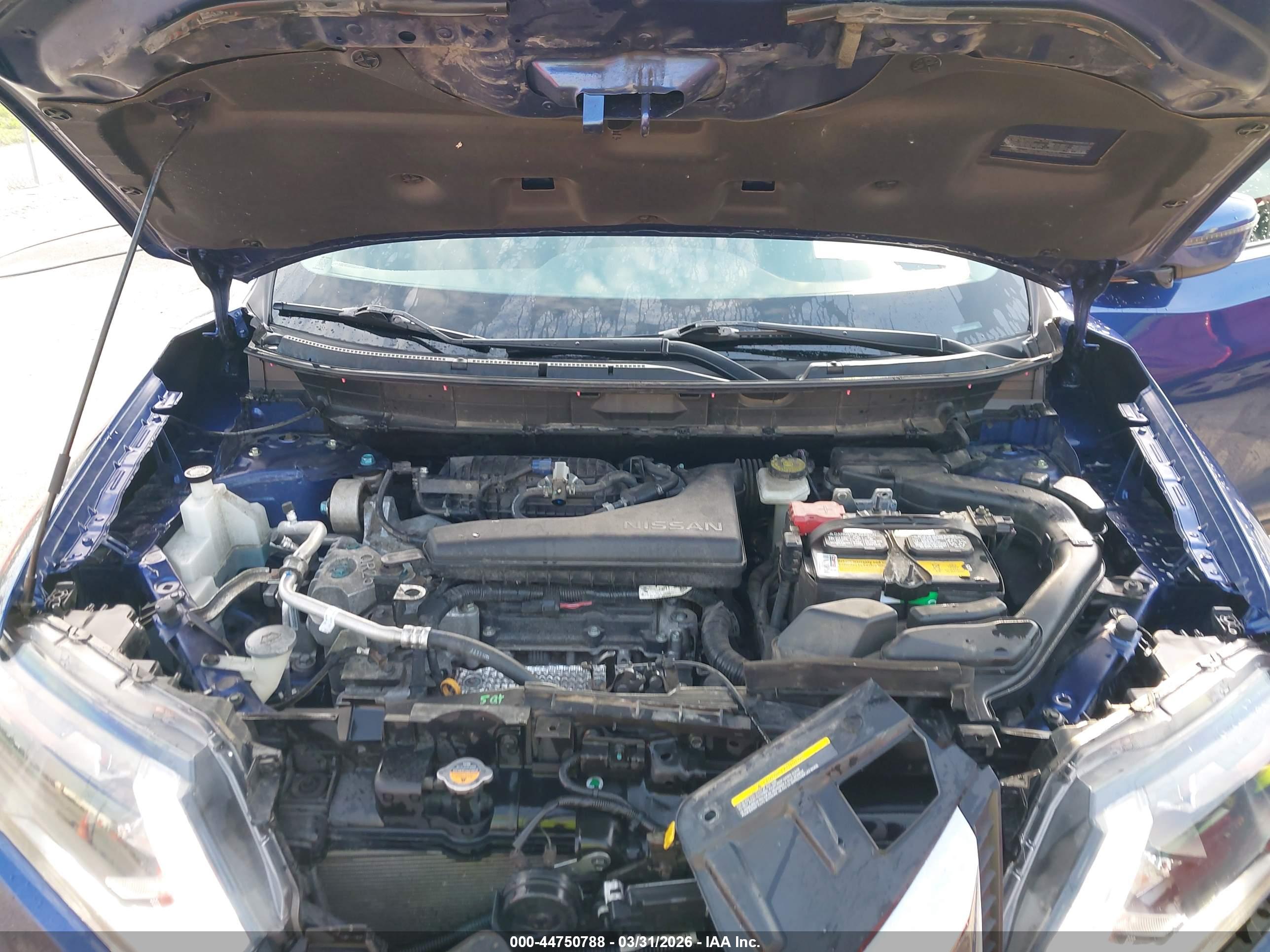 NISSAN ROGUE image 10