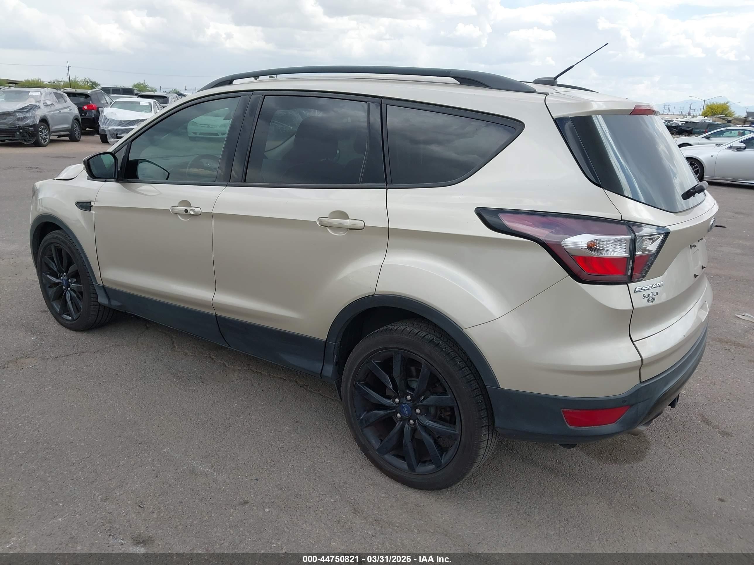 FORD ESCAPE image 3