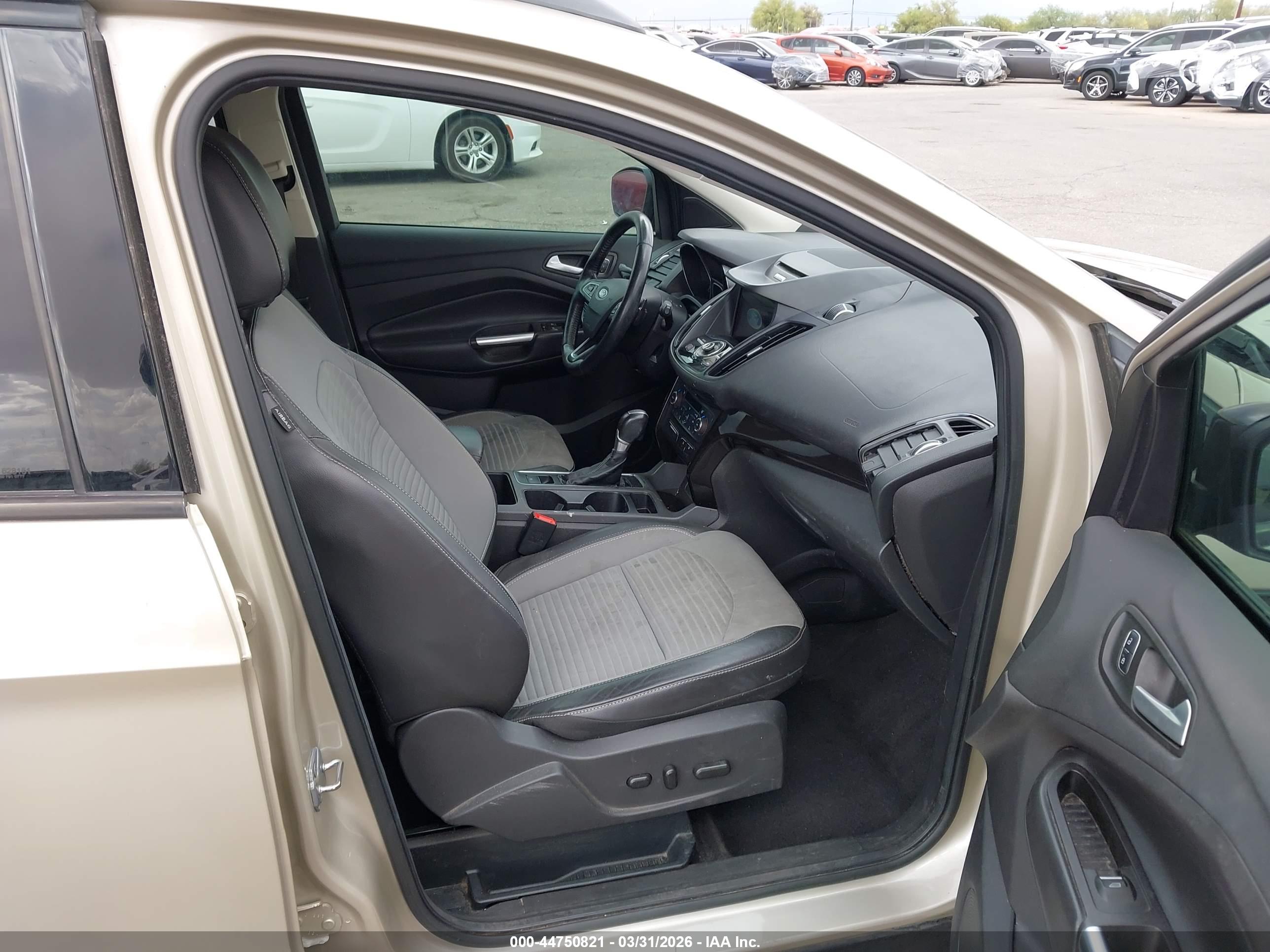 FORD ESCAPE image 5
