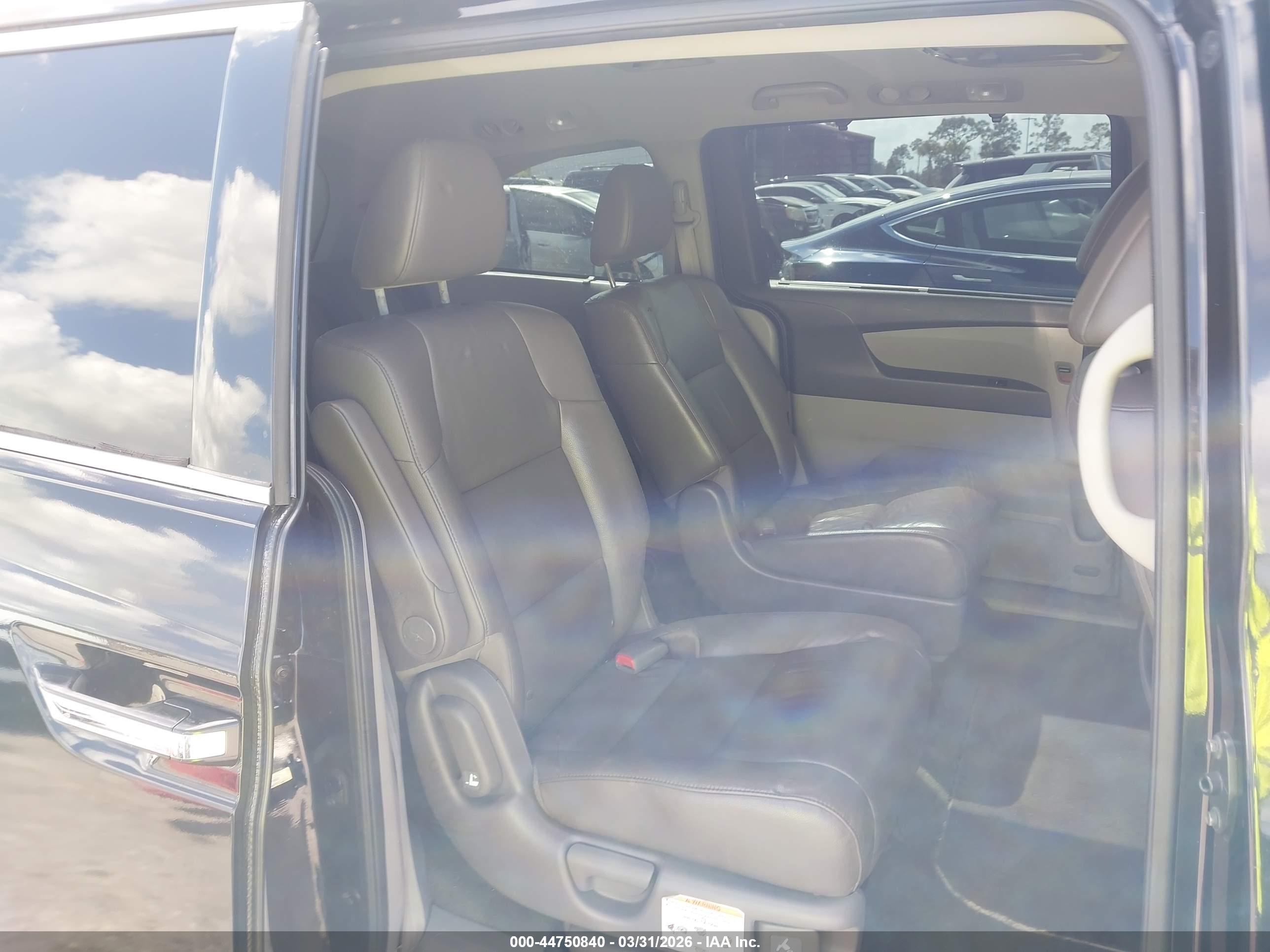 HONDA ODYSSEY image 8