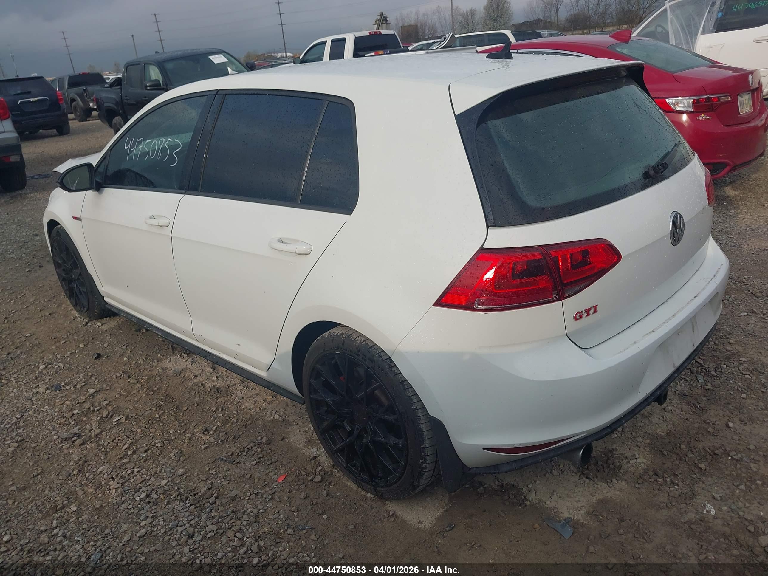VOLKSWAGEN GOLF image 3