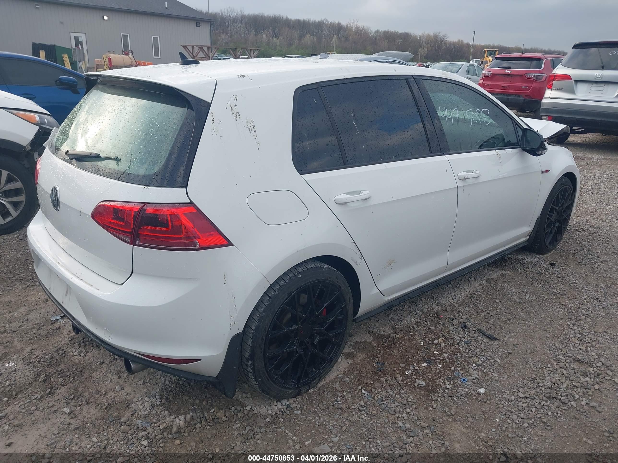 VOLKSWAGEN GOLF image 4