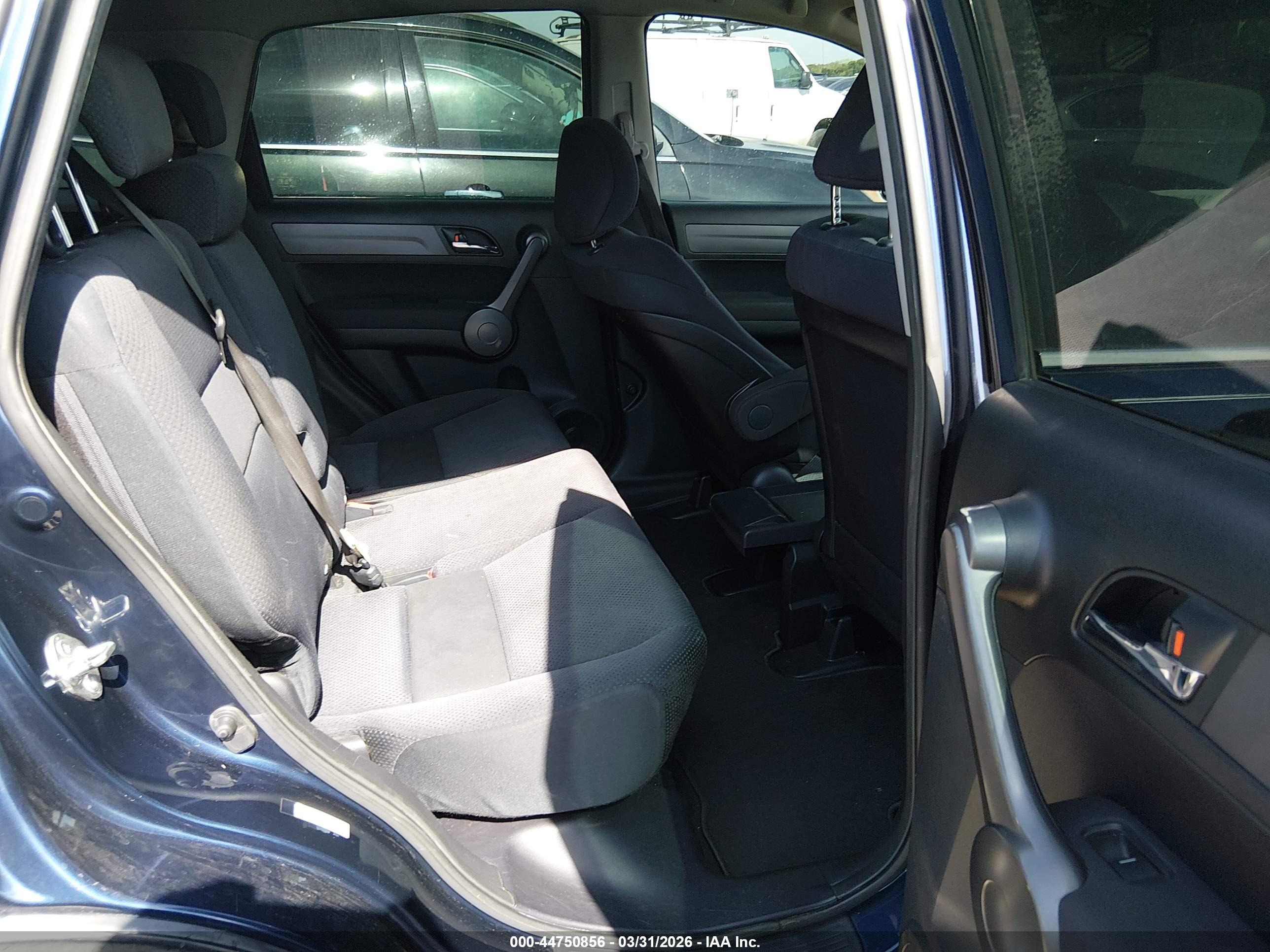 HONDA CR-V image 8