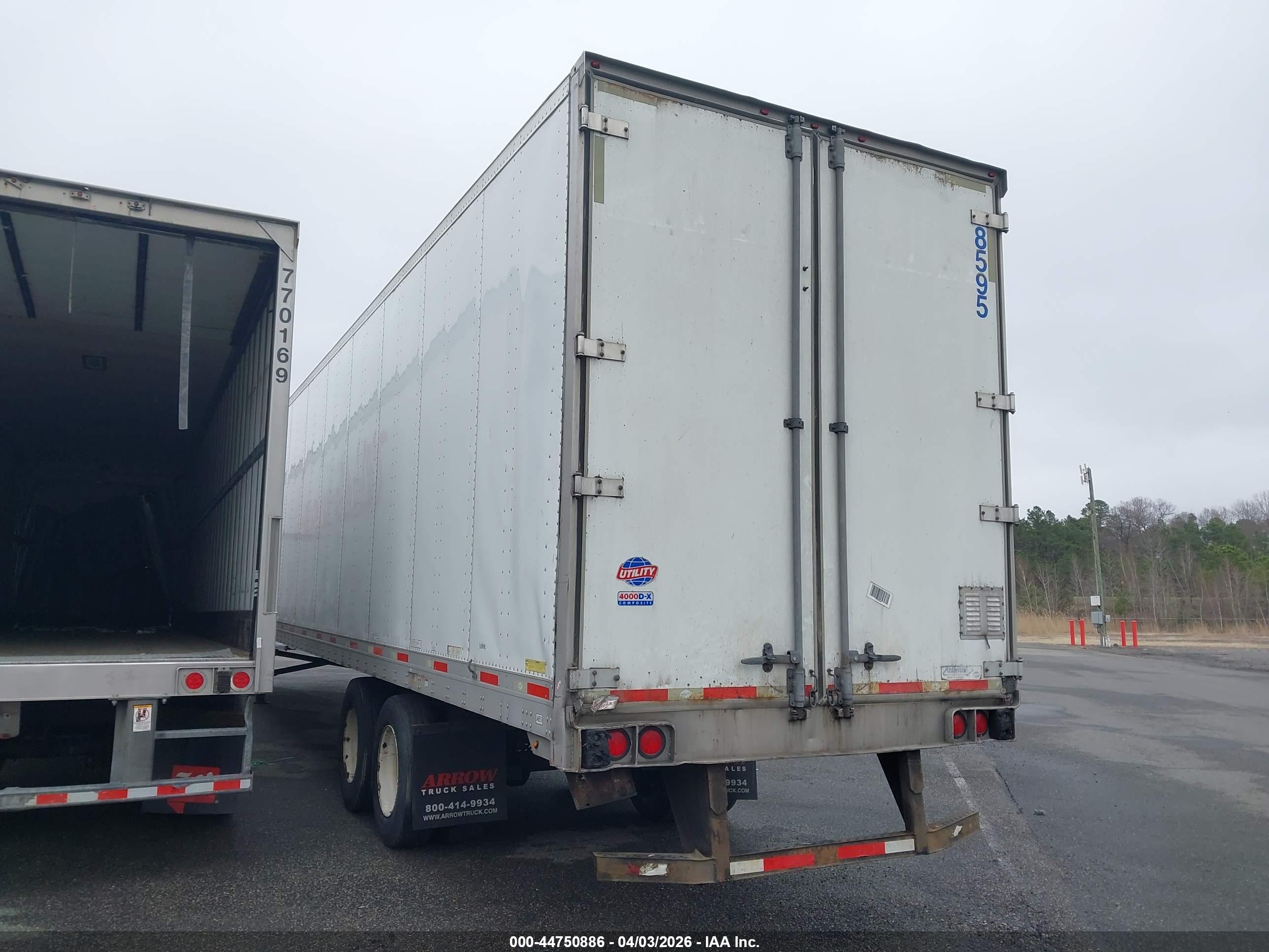 UTILITY TRAILER image 3