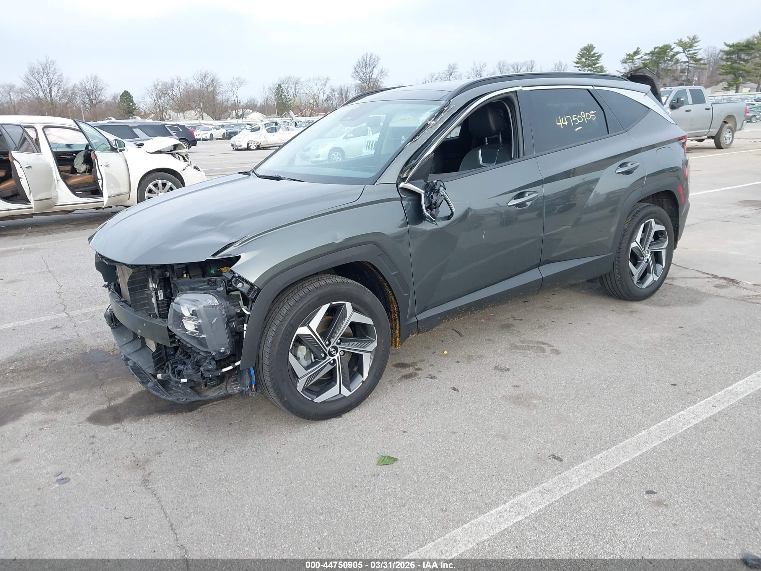 HYUNDAI TUCSON image 2