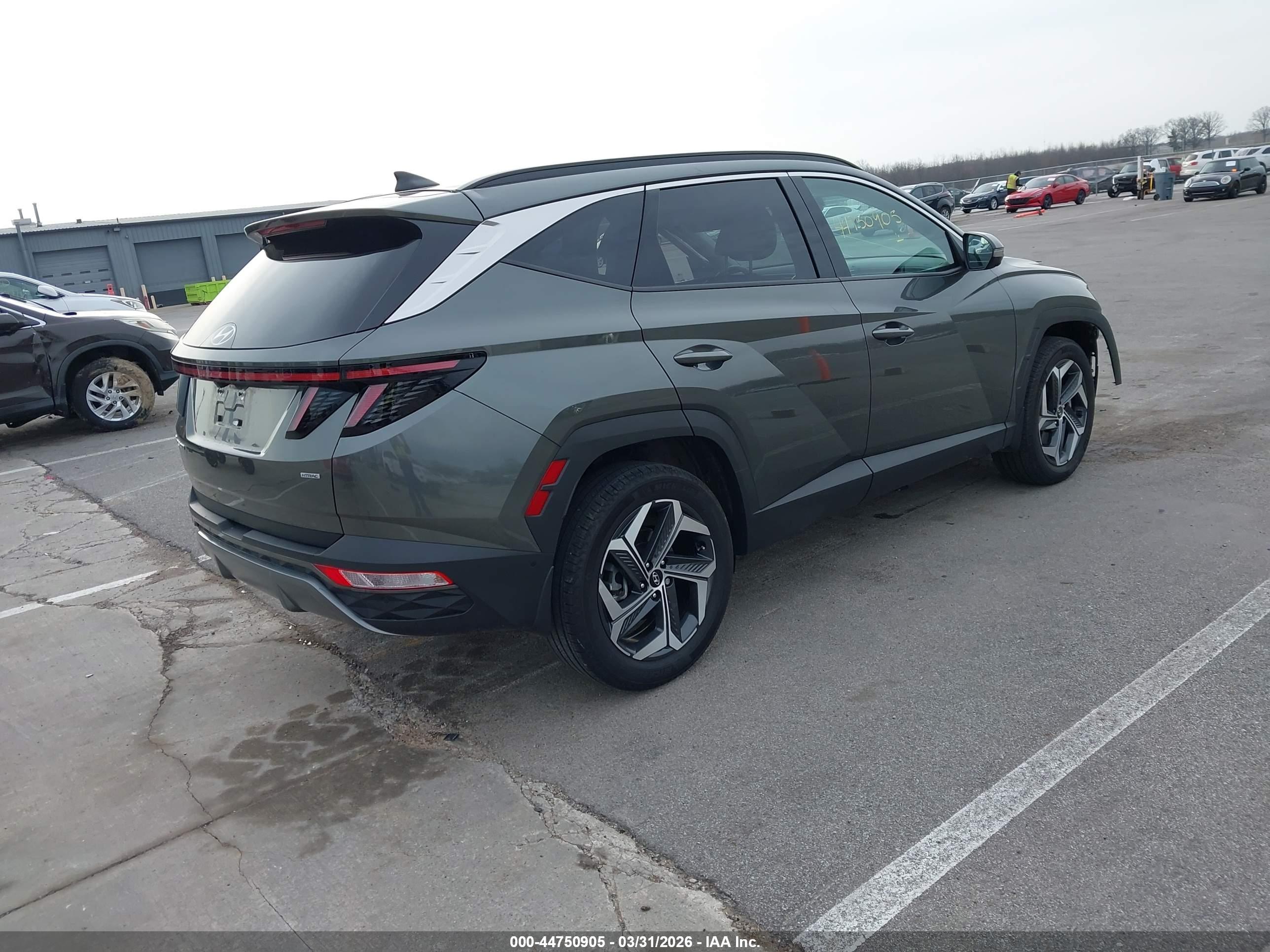 HYUNDAI TUCSON image 4