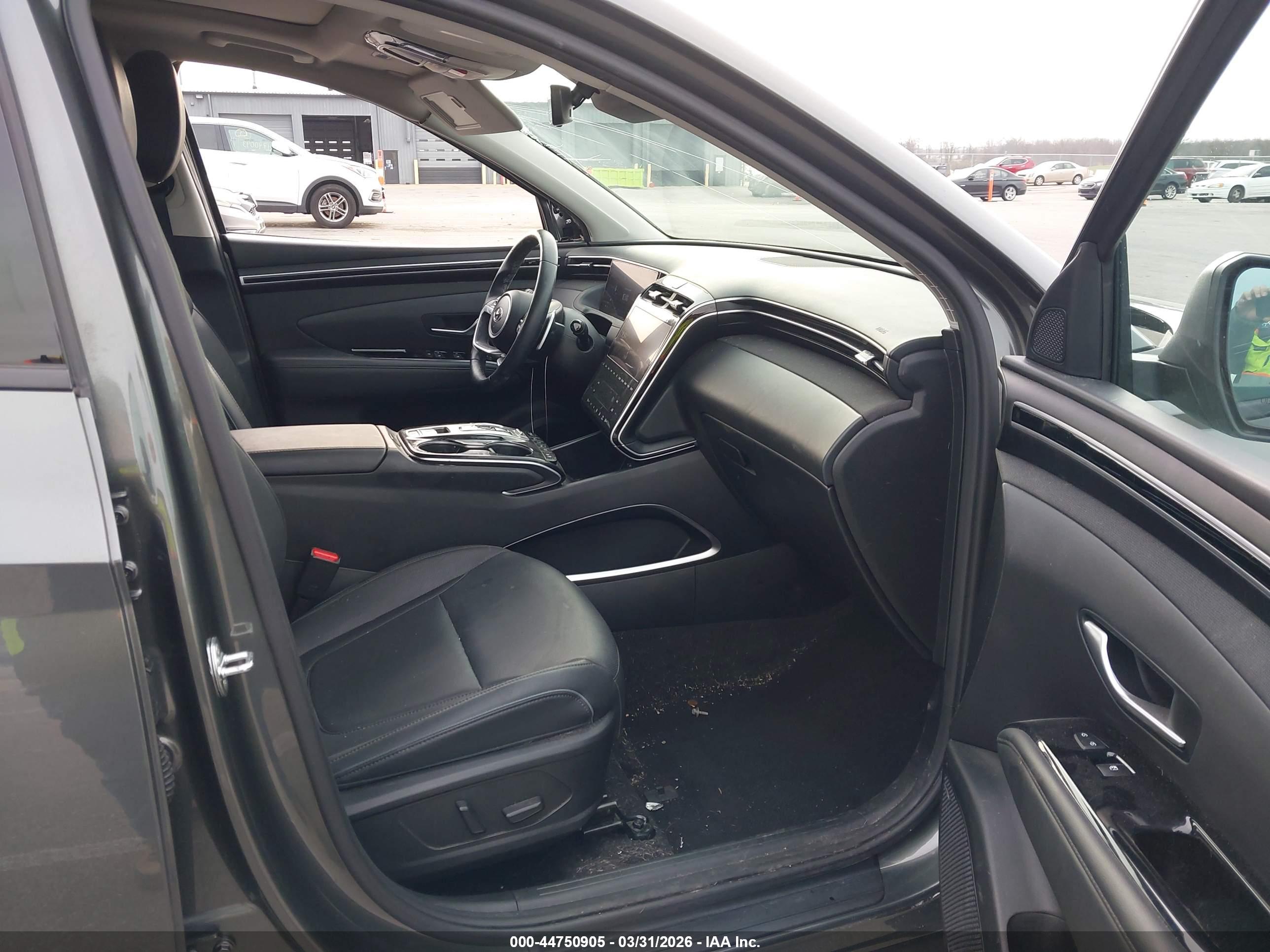 HYUNDAI TUCSON image 5