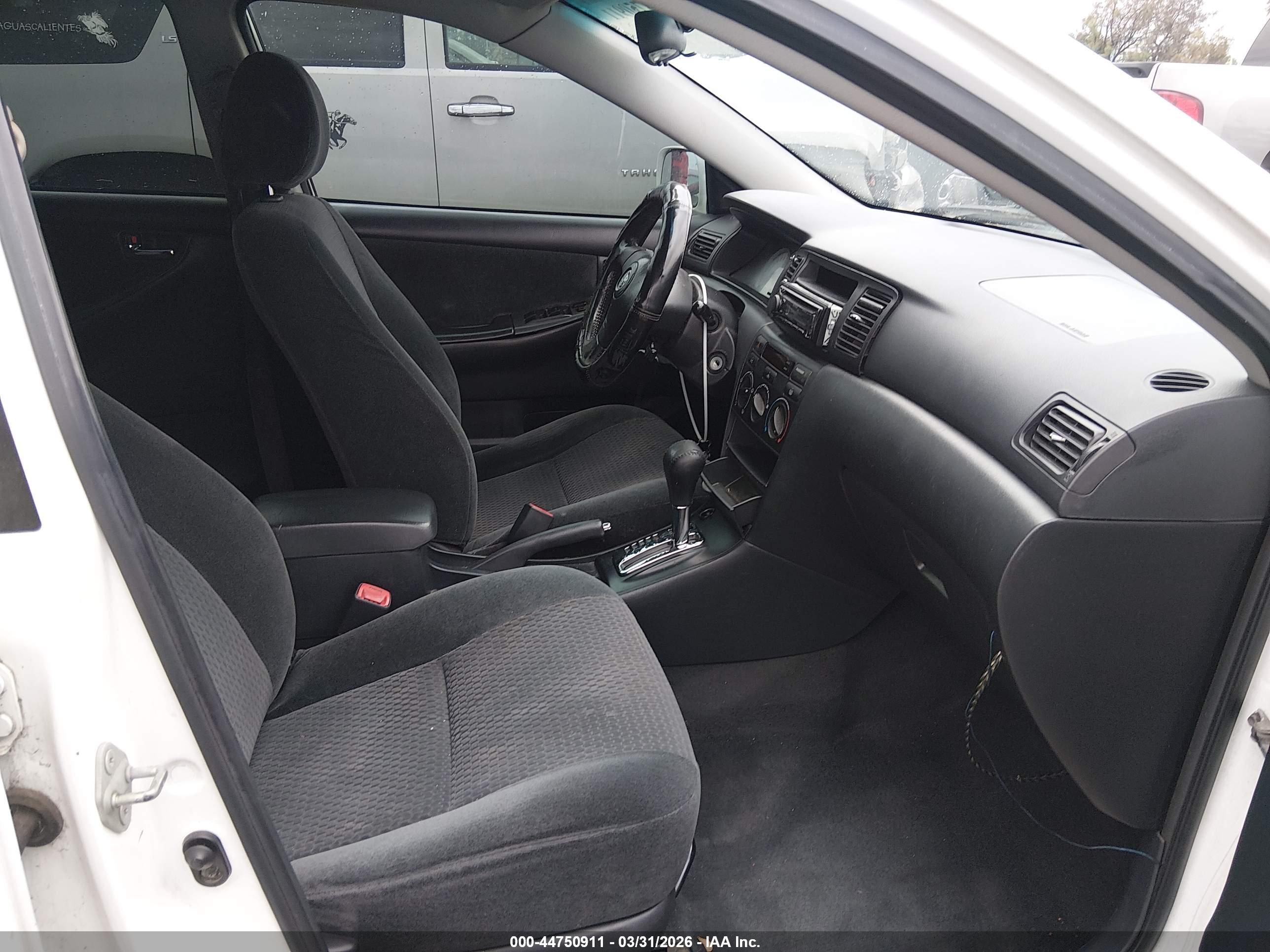 TOYOTA COROLLA image 5