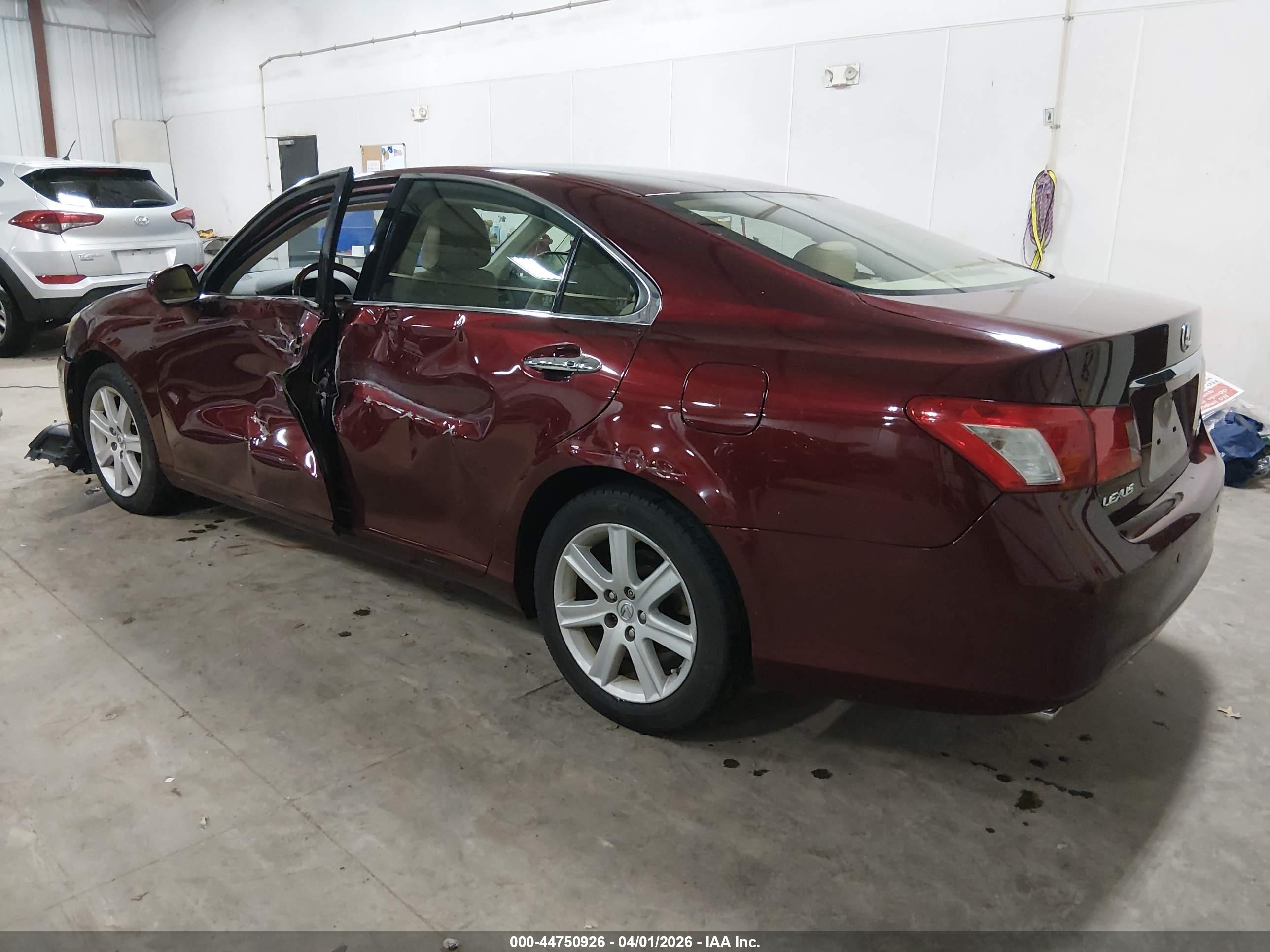 LEXUS ES image 3