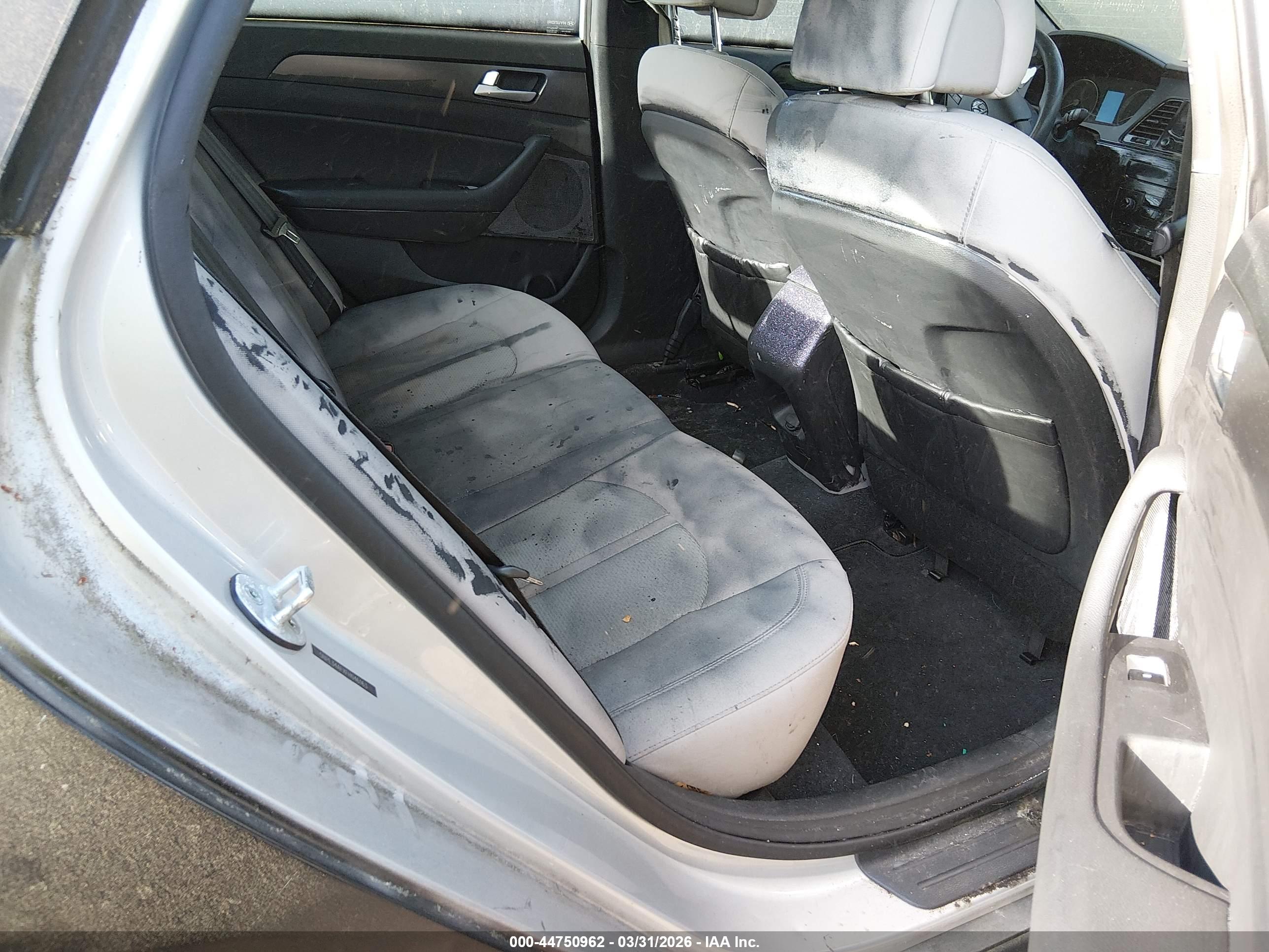 HYUNDAI SONATA image 8